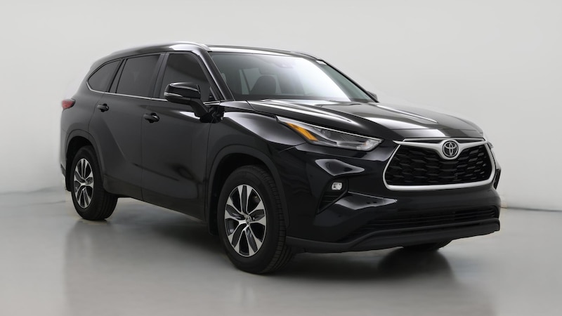 2023 Toyota Highlander XLE Hero Image