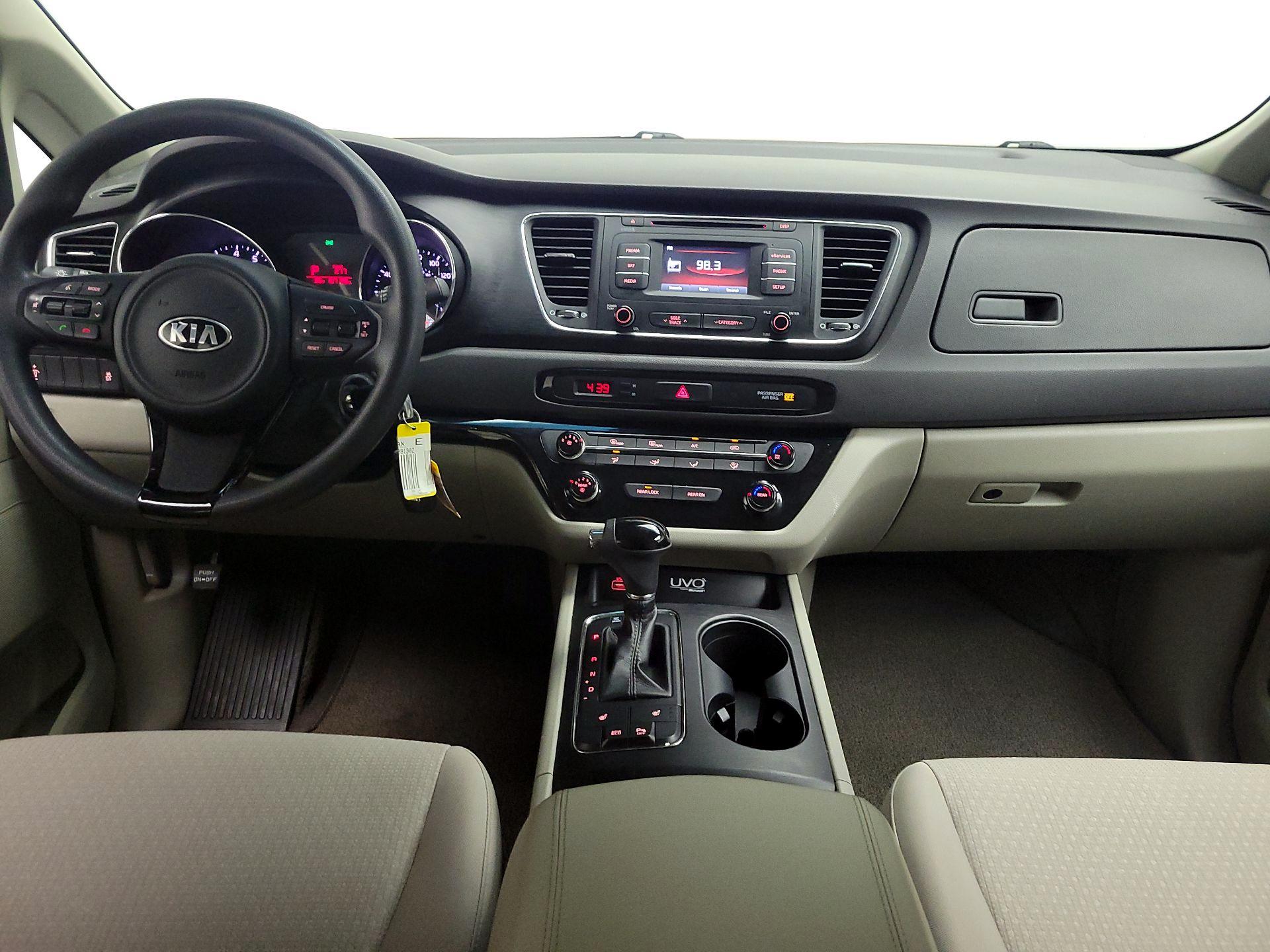 Thumbnail: 2016 Kia Sedona - 9