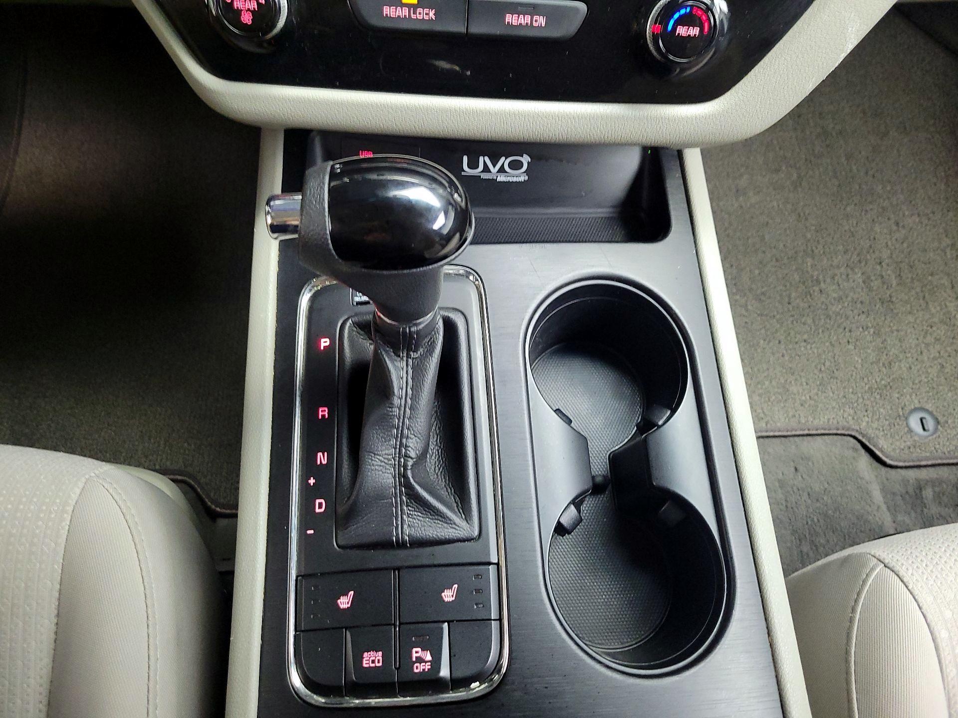 Thumbnail: 2016 Kia Sedona - 17