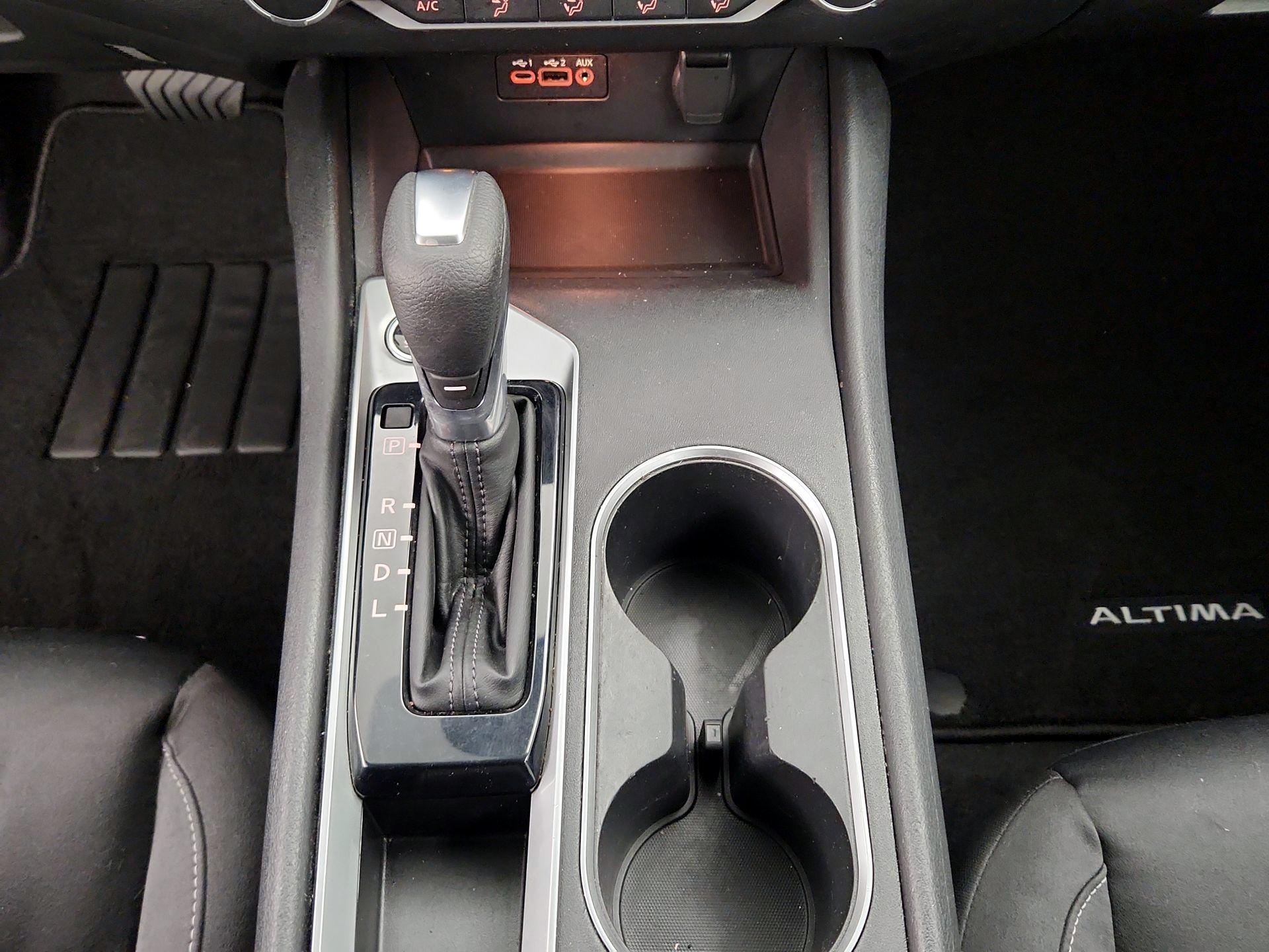 Thumbnail: 2022 Nissan Altima - 17