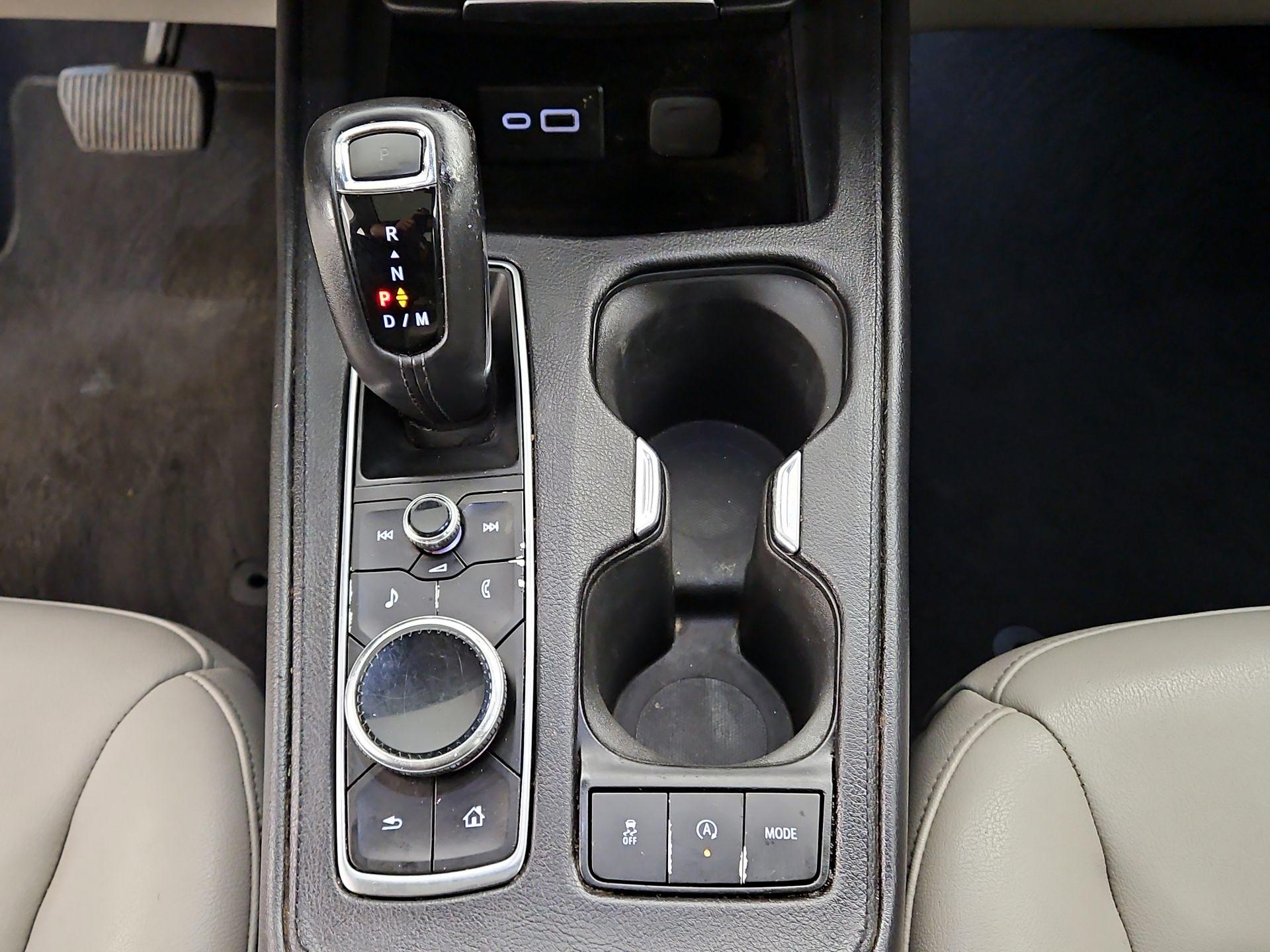 Thumbnail: 2019 Cadillac XT4 - 17