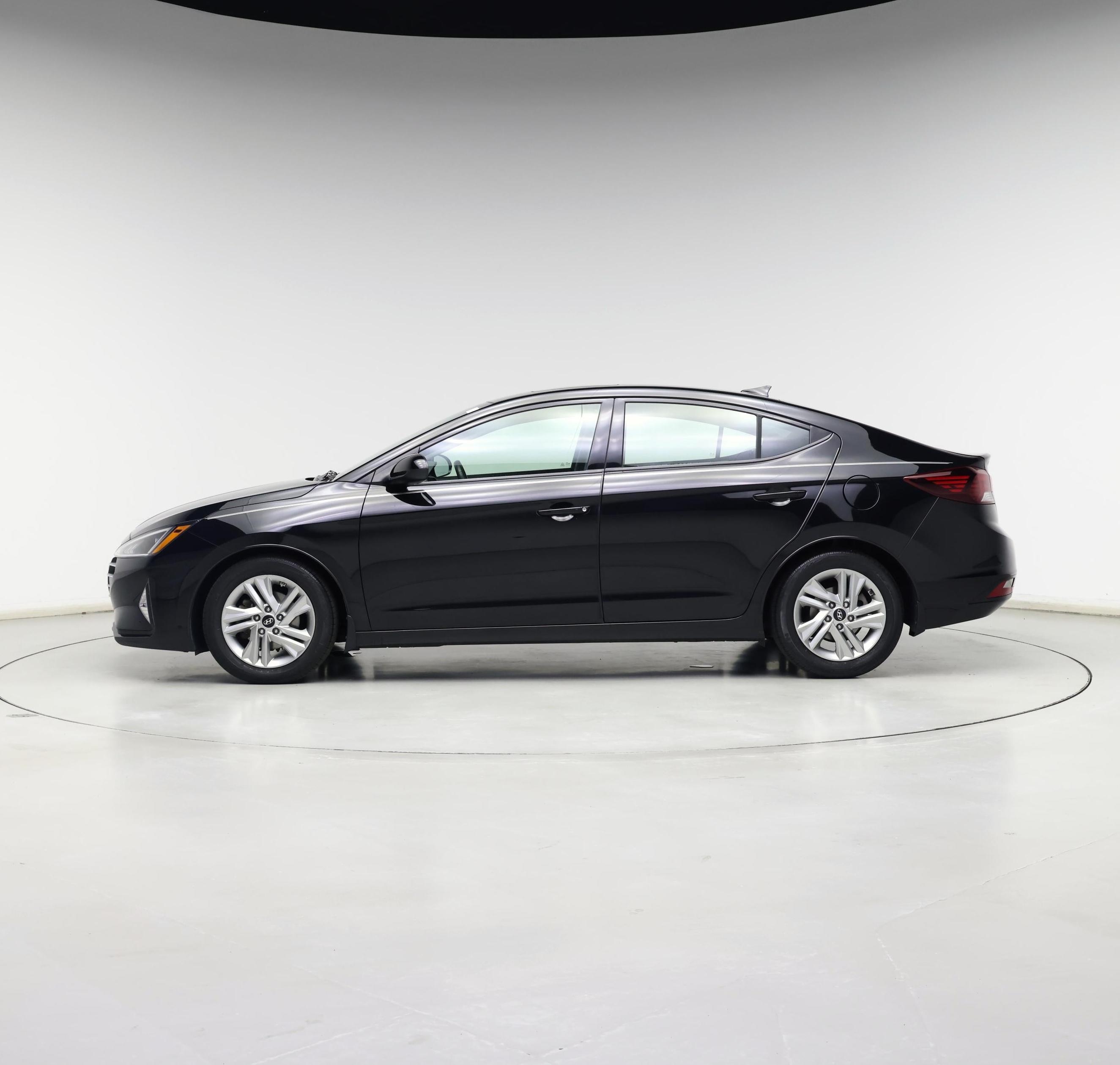 Thumbnail: 2020 Hyundai Elantra - 3