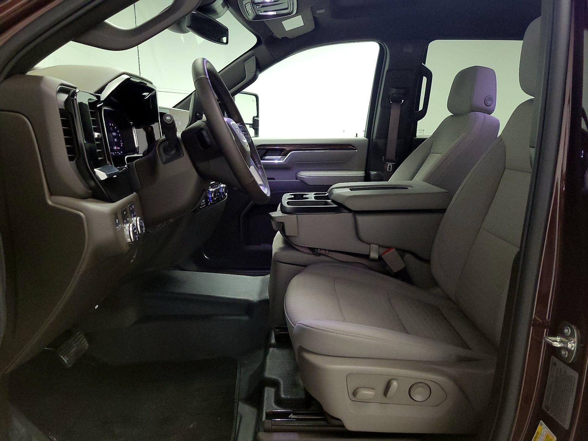 Thumbnail: 2024 GMC Sierra 2500 - 11