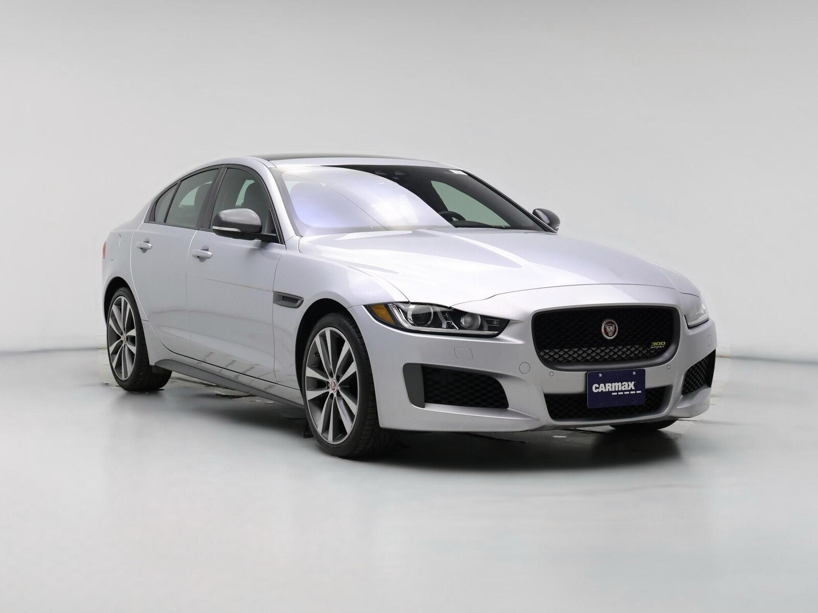 2019 Jaguar XE