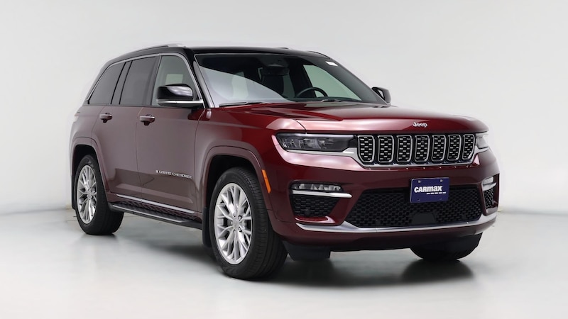 2023 Jeep Grand Cherokee Summit Hero Image