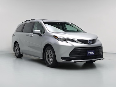2024 Toyota Sienna LE -
                Naperville, IL