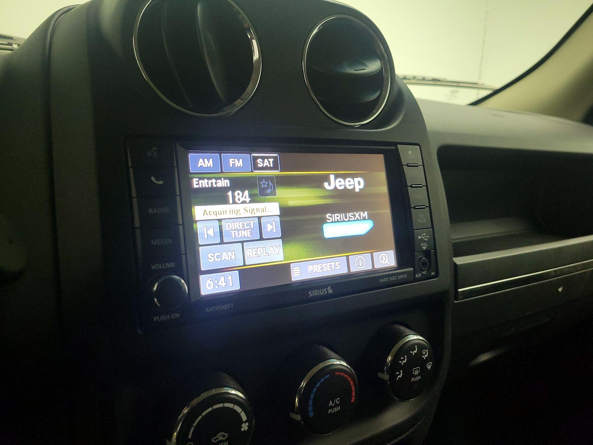 Thumbnail: 2017 Jeep Patriot - 13