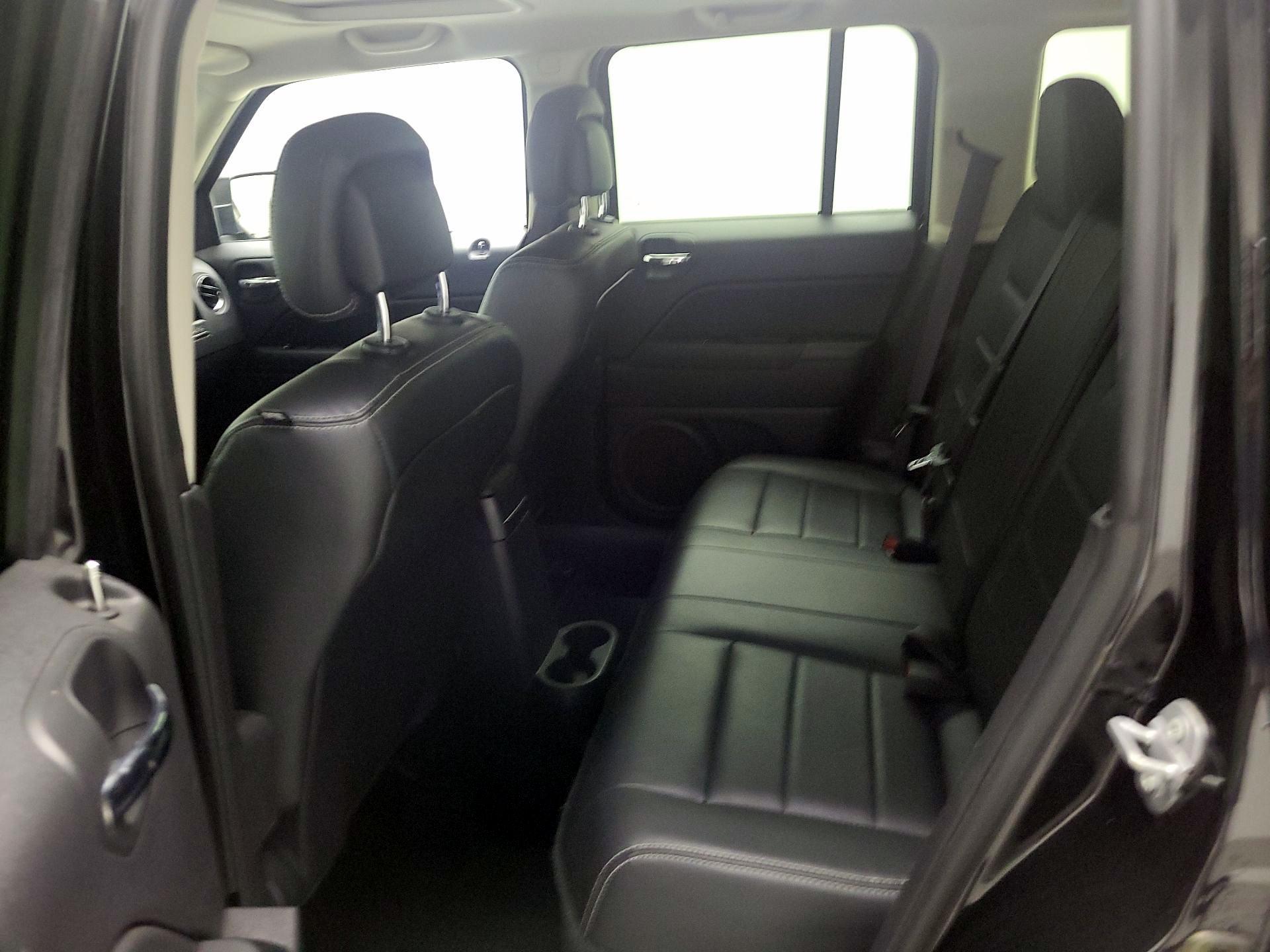 Thumbnail: 2017 Jeep Patriot - 16
