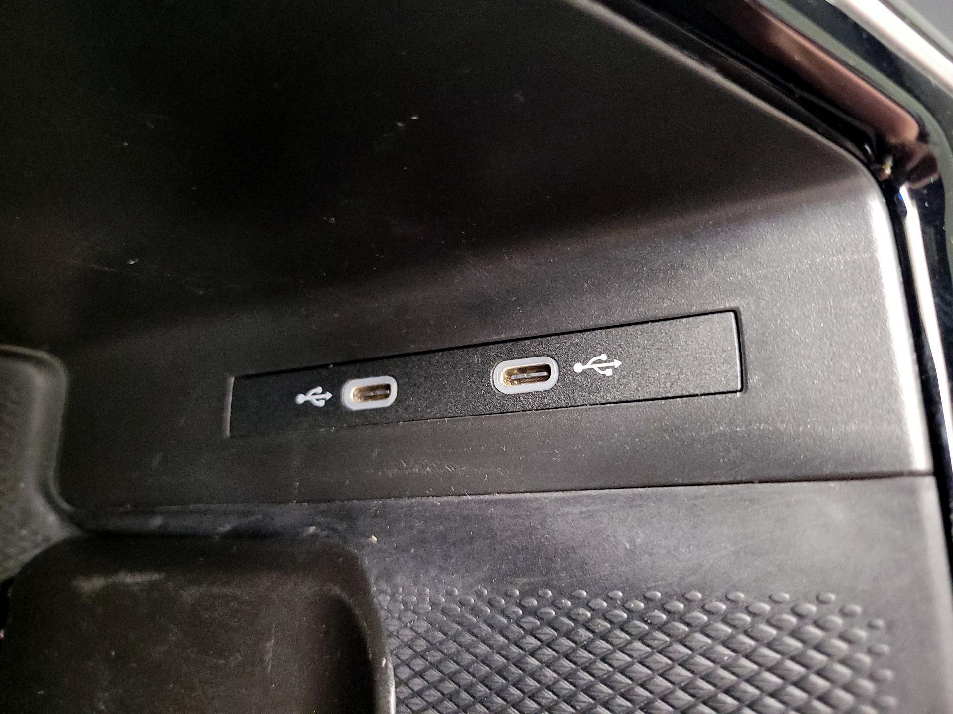 Thumbnail: 2023 Volkswagen ID.4 - 19