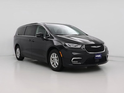 2023 Chrysler Pacifica Touring L -
                Madison, TN