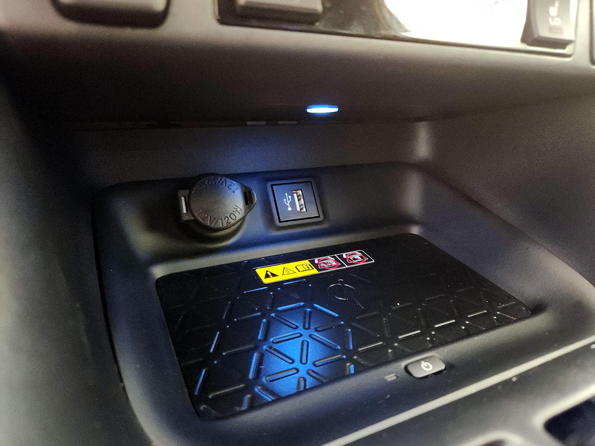 Thumbnail: 2023 Toyota RAV4 - 18