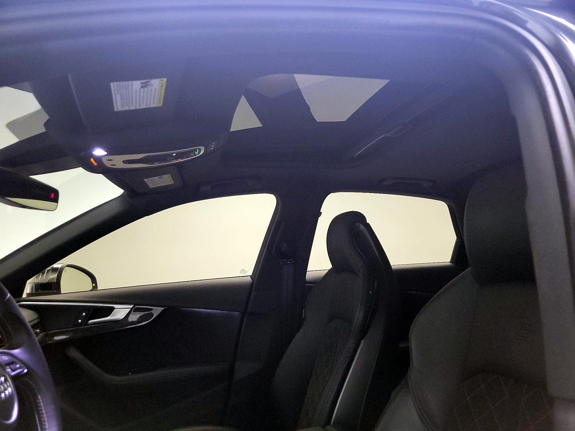 Thumbnail: 2019 Audi S4 - 20