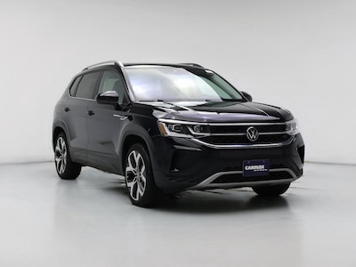 2023 Volkswagen Taos SEL -
                Kenosha, WI