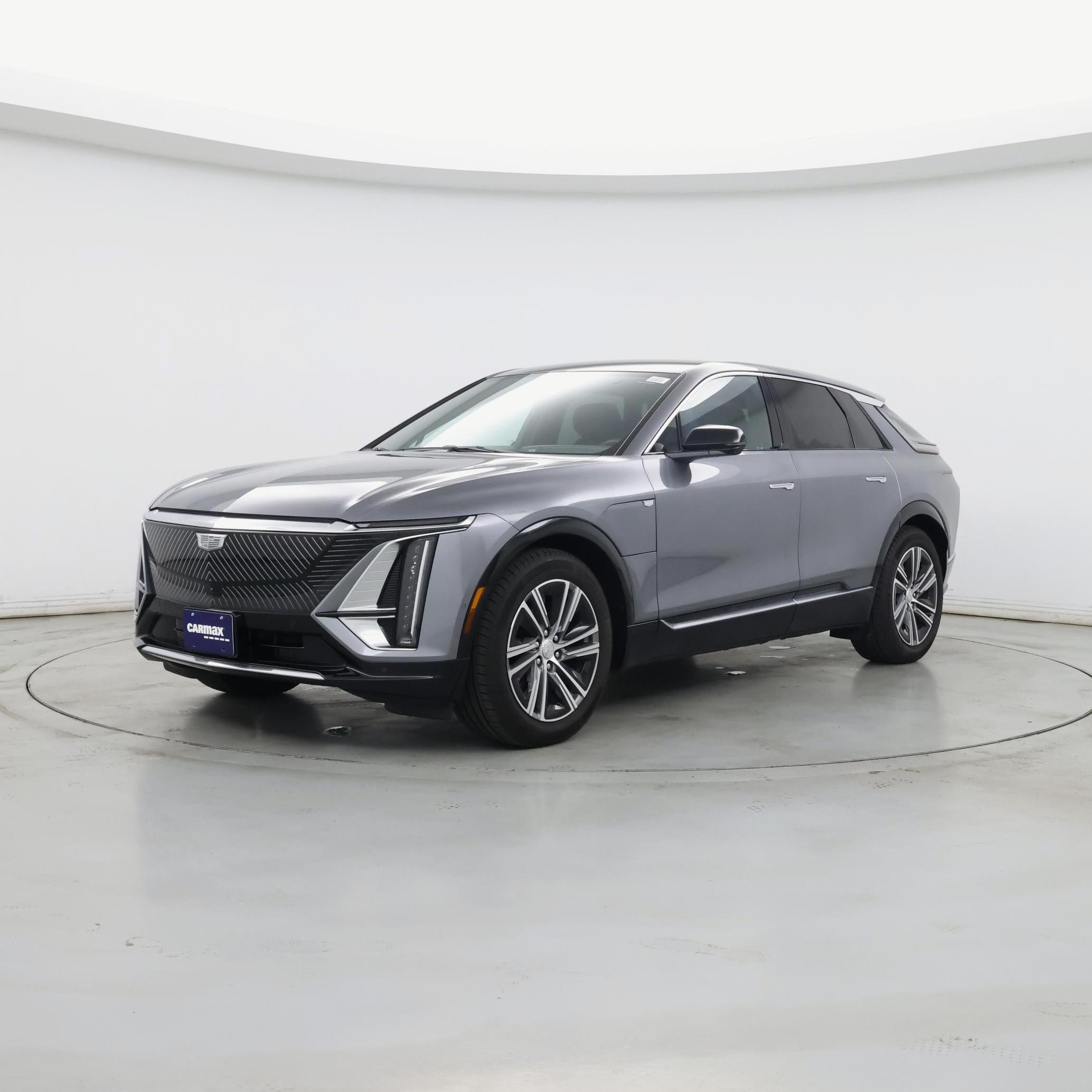 Thumbnail: 2023 Cadillac Lyriq - 4