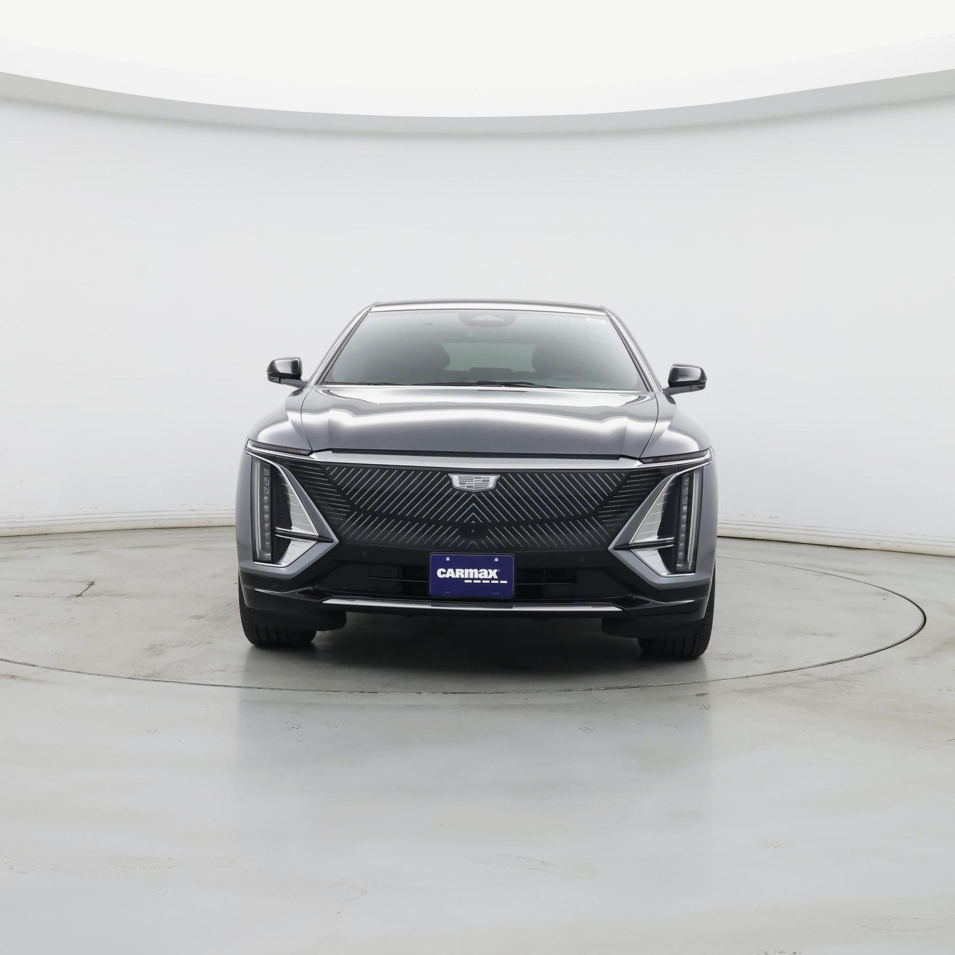 Thumbnail: 2023 Cadillac Lyriq - 5