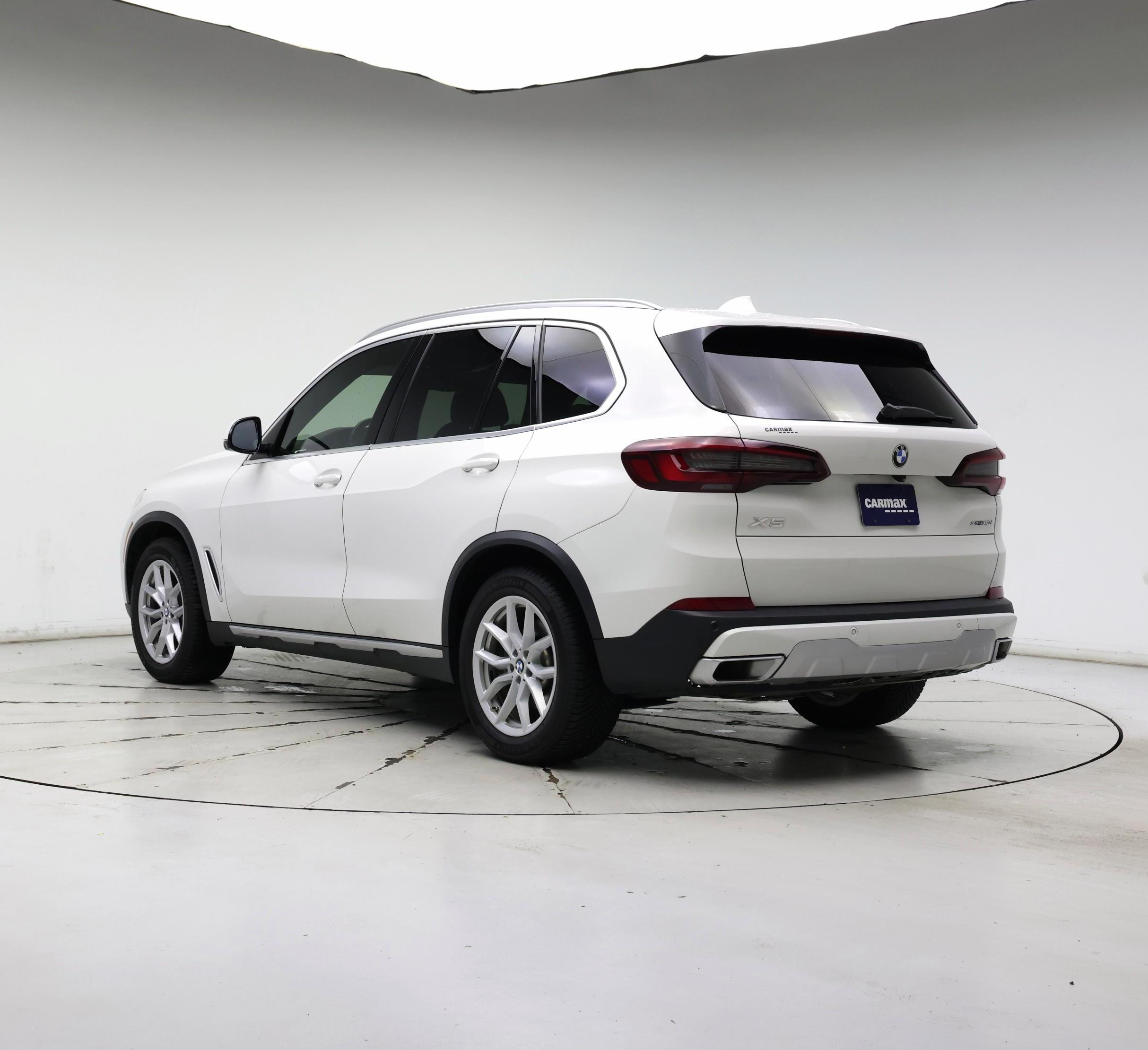 Thumbnail: 2022 BMW X5 - 2