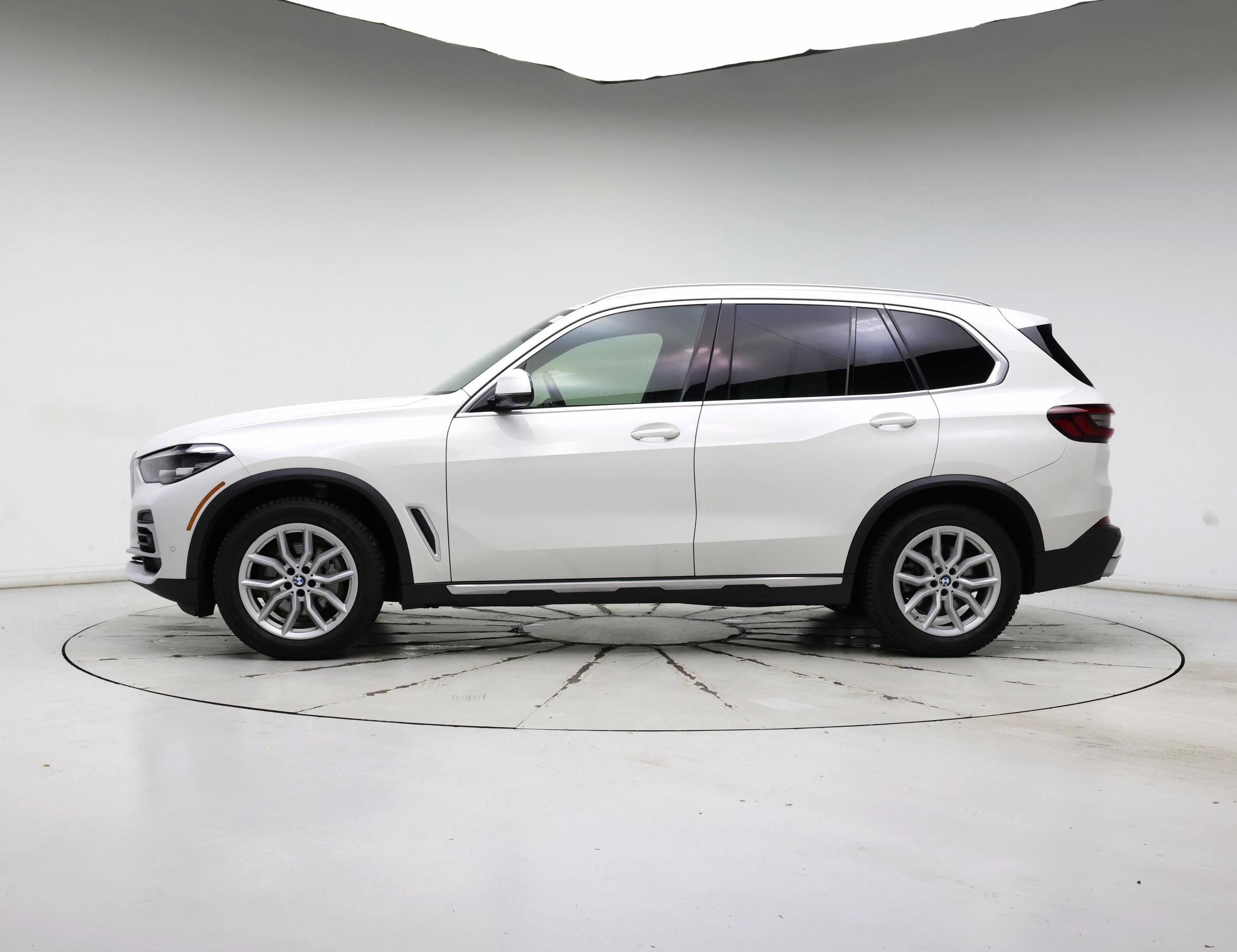 Thumbnail: 2022 BMW X5 - 3