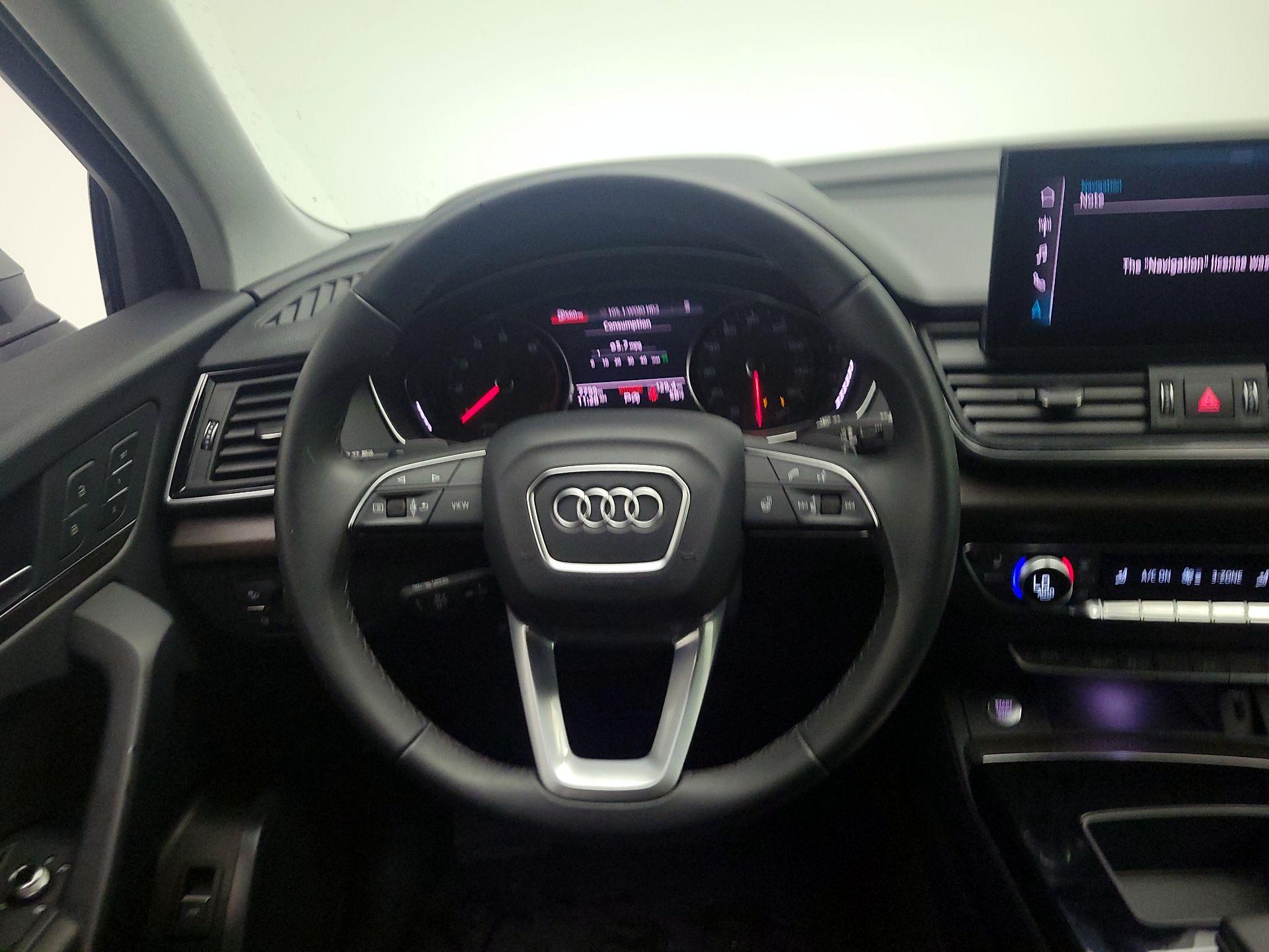 Thumbnail: 2023 Audi Q5 - 10