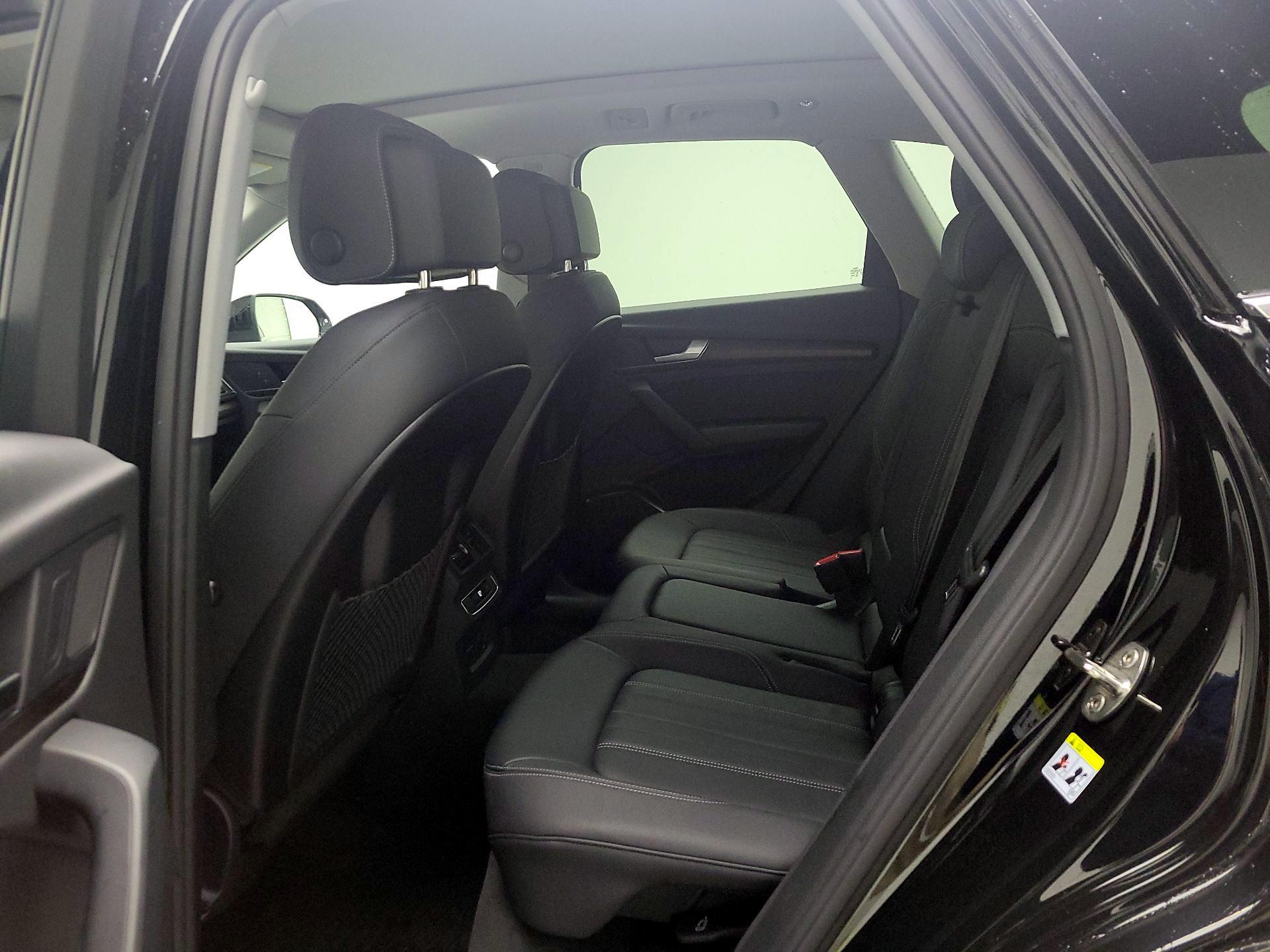 Thumbnail: 2023 Audi Q5 - 20