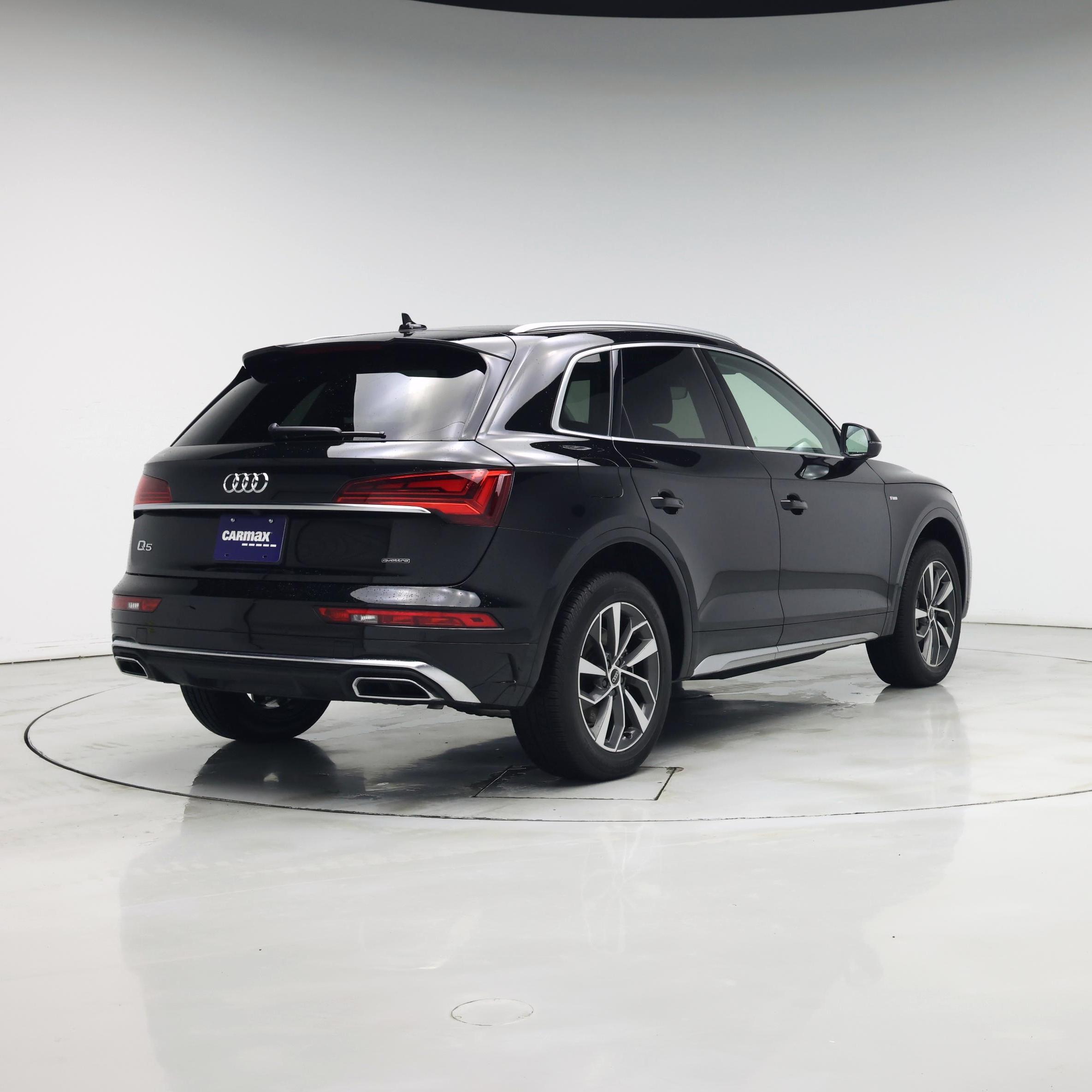 Thumbnail: 2023 Audi Q5 - 8