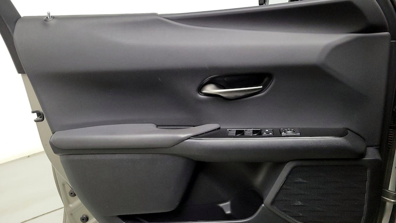 2022 Lexus UX 250h 12