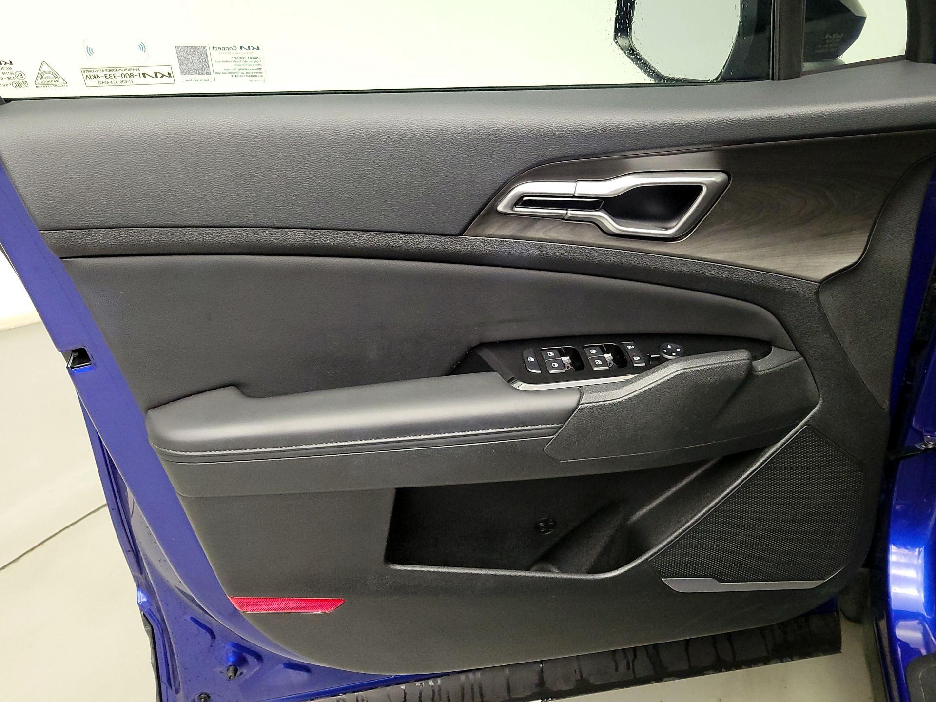 Thumbnail: 2023 Kia Sportage - 12