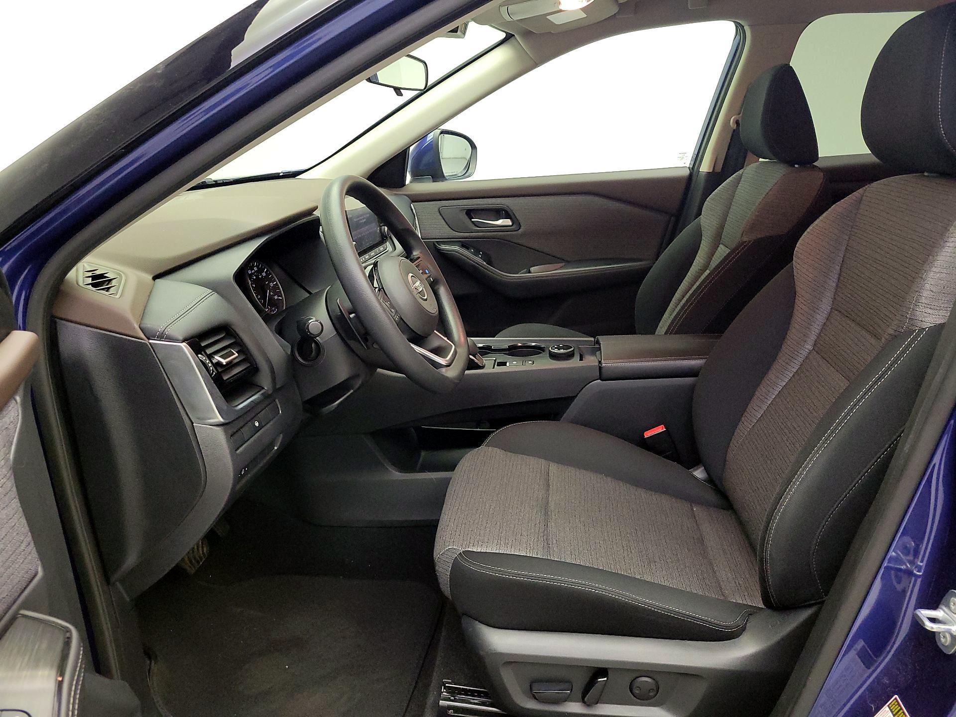 Thumbnail: 2021 Nissan Rogue - 11