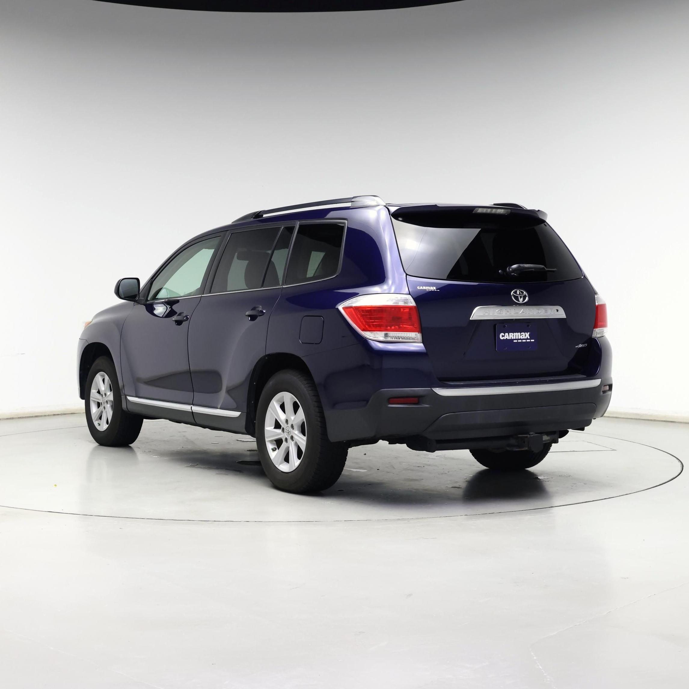 Thumbnail: 2013 Toyota Highlander - 2