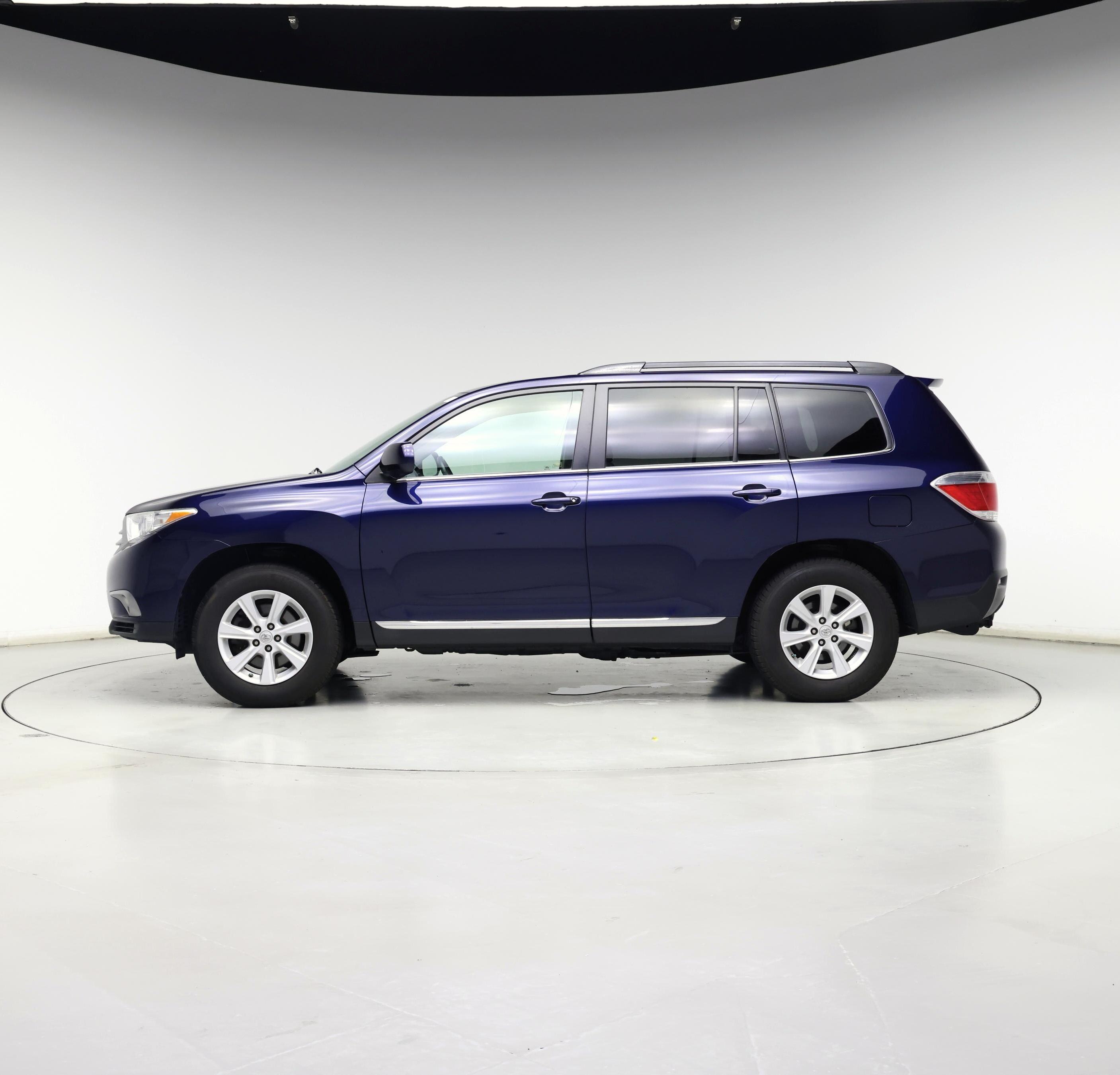 Thumbnail: 2013 Toyota Highlander - 3
