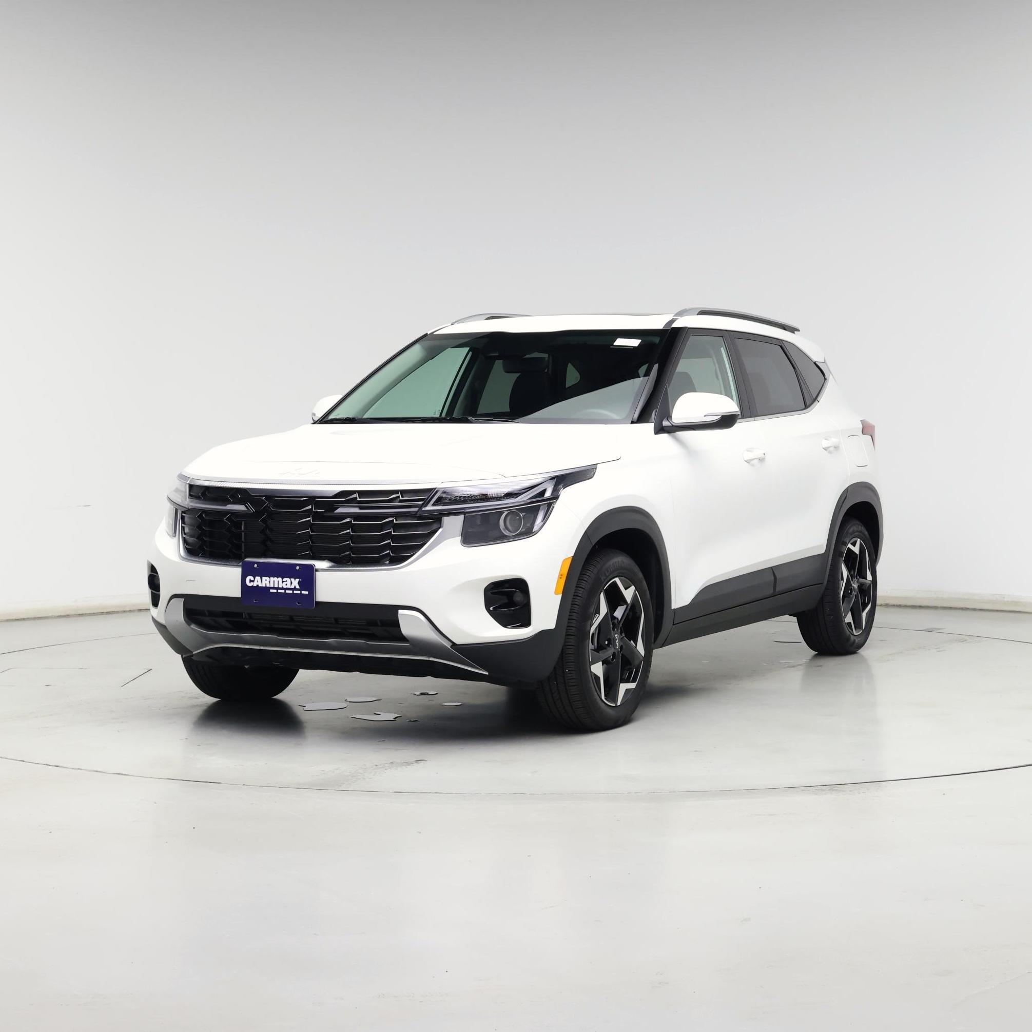 Thumbnail: 2024 Kia Seltos - 4