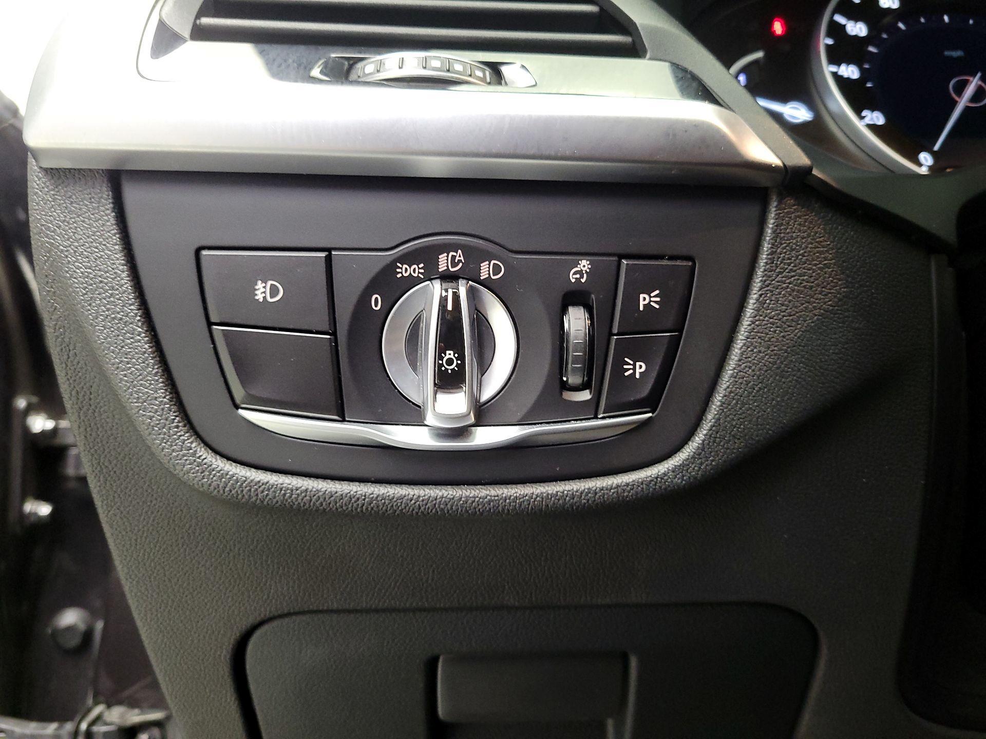 Thumbnail: 2019 BMW X3 - 13