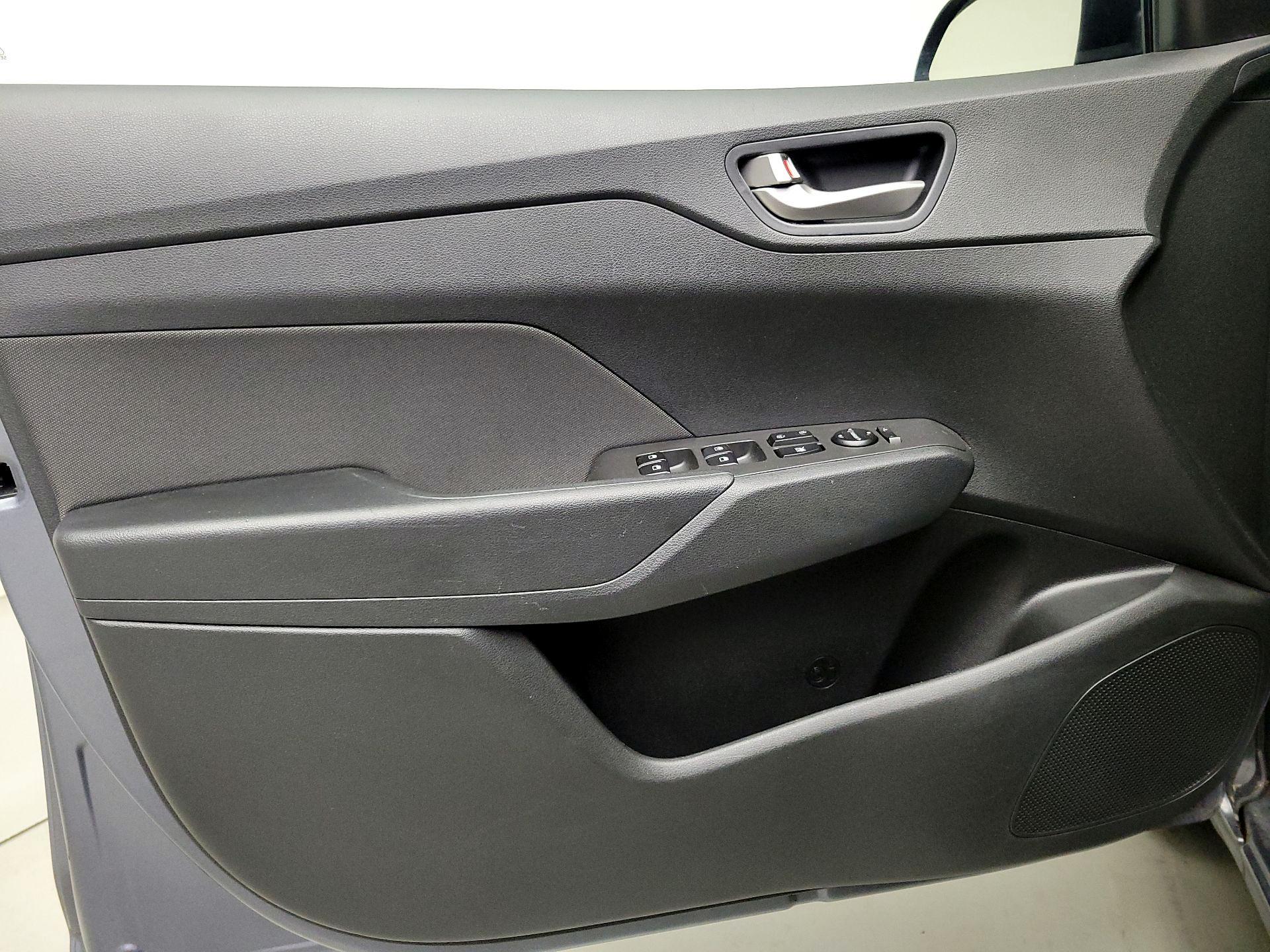 Thumbnail: 2019 Hyundai Accent - 12