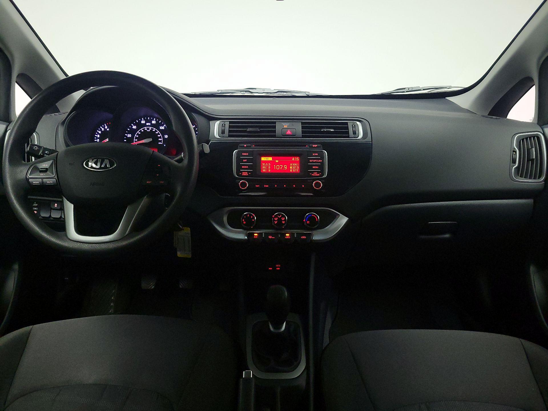 Thumbnail: 2016 Kia Rio - 9