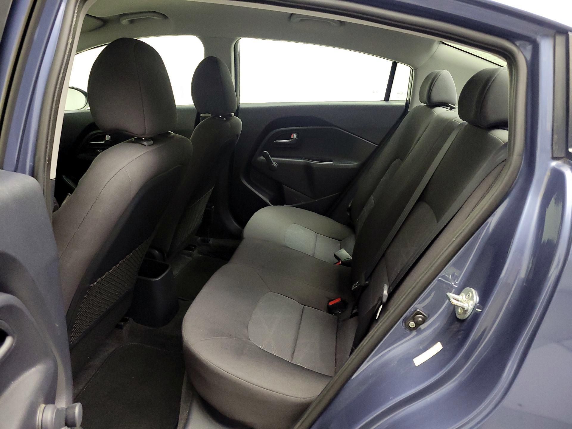 Thumbnail: 2016 Kia Rio - 18