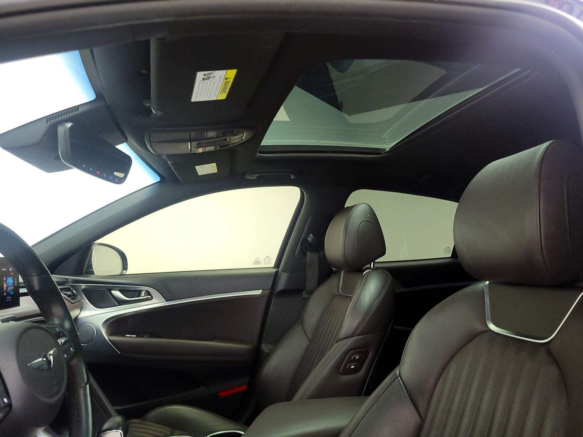 Thumbnail: 2022 Genesis G70 - 20