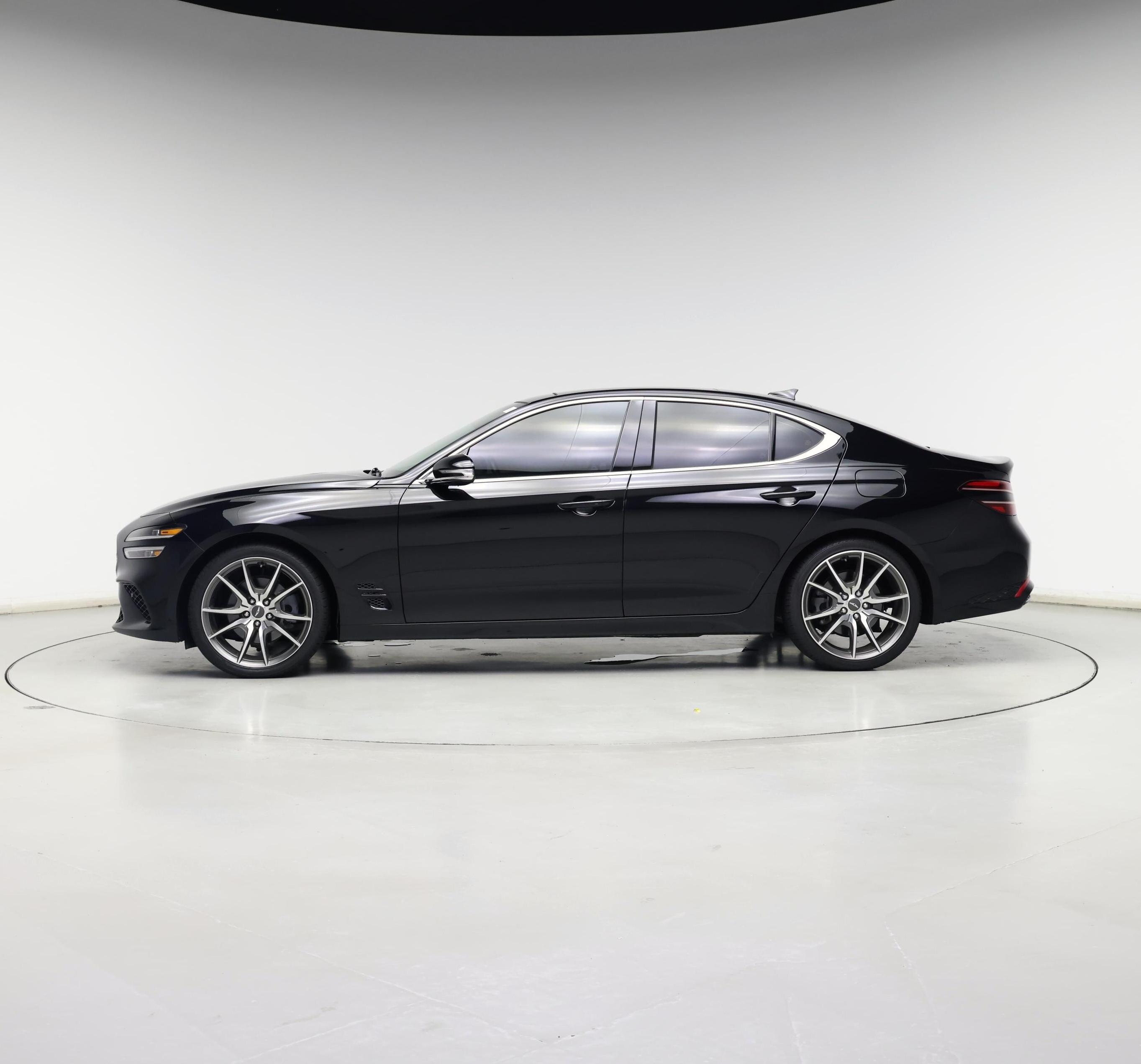 Thumbnail: 2022 Genesis G70 - 3
