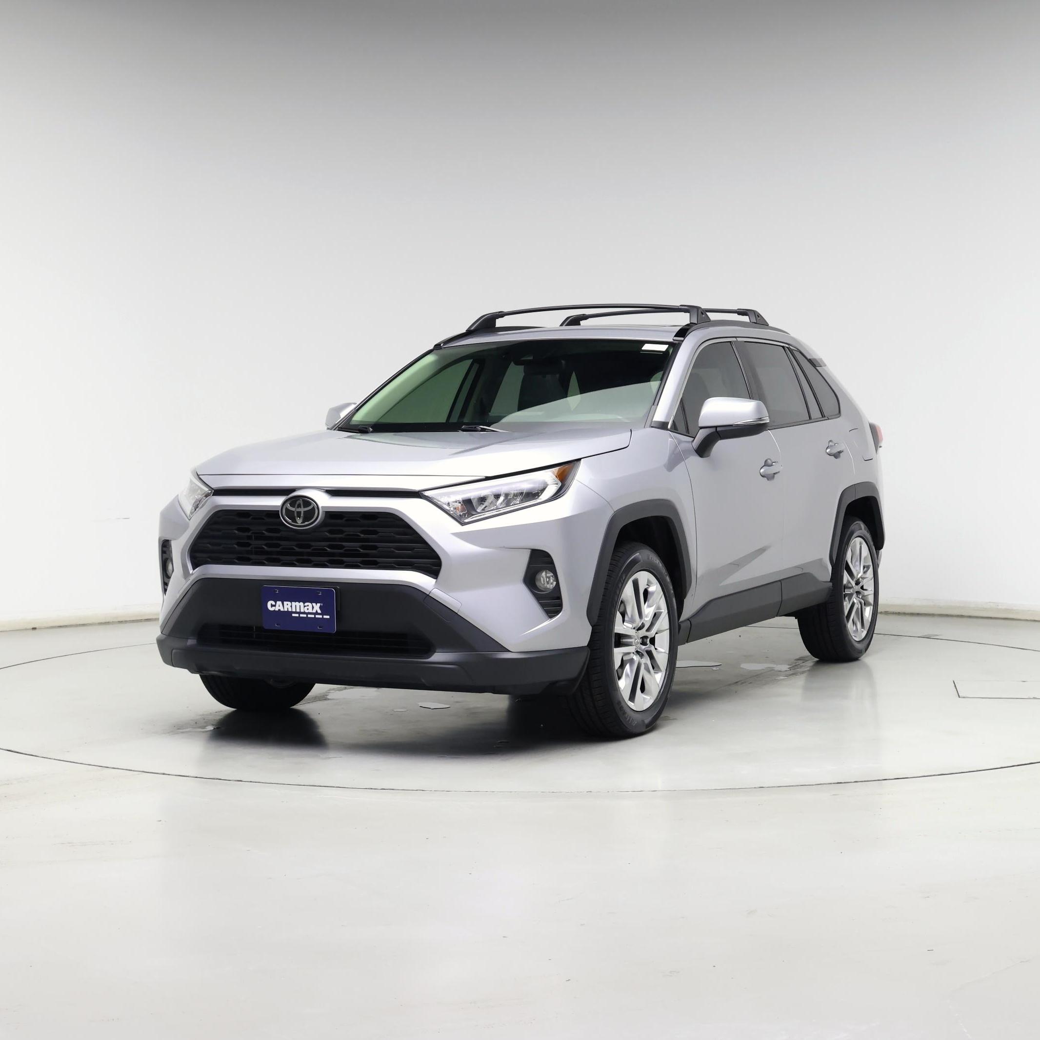 Thumbnail: 2019 Toyota RAV4 - 4