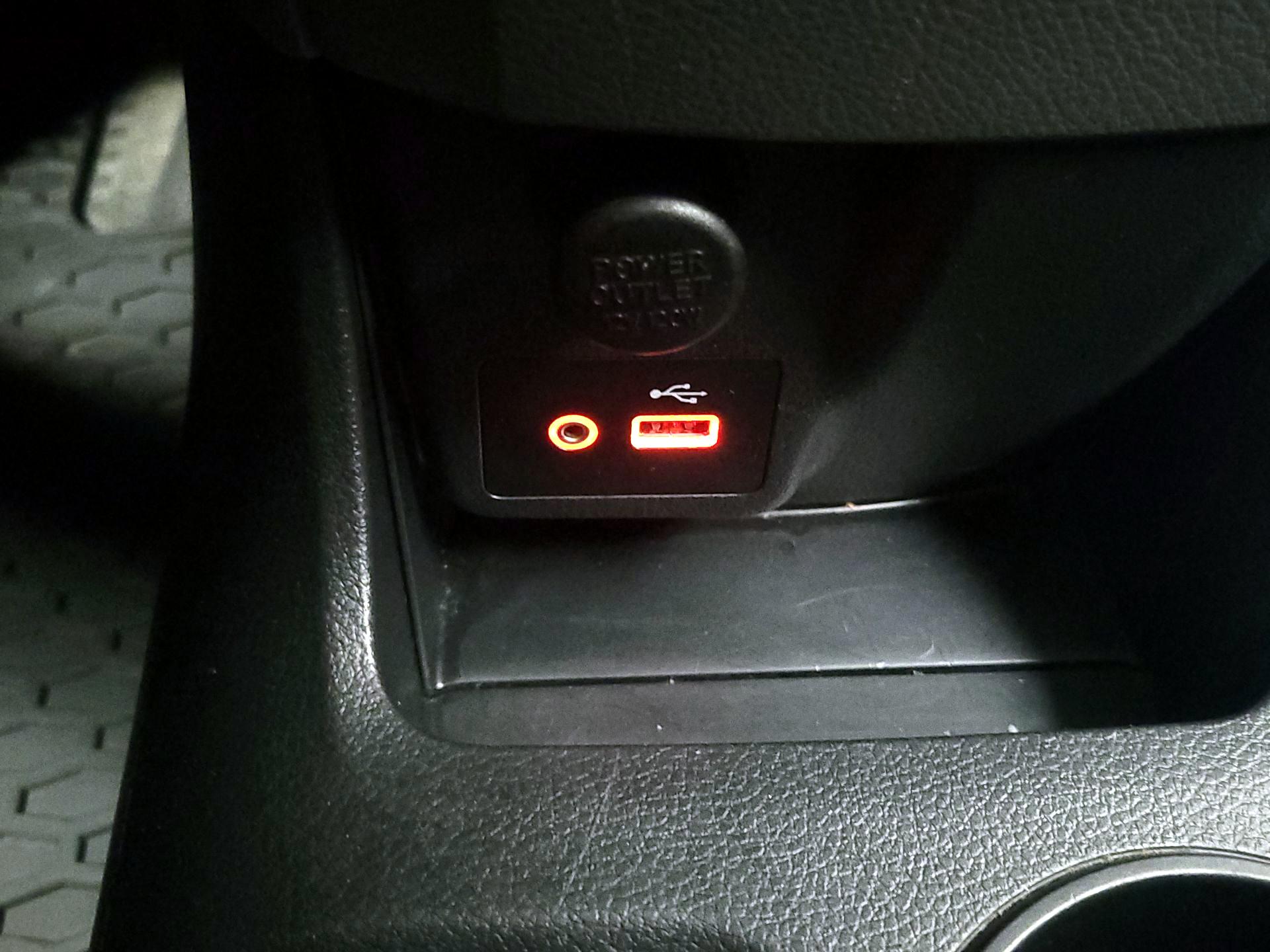 Thumbnail: 2021 Nissan NV200 - 18