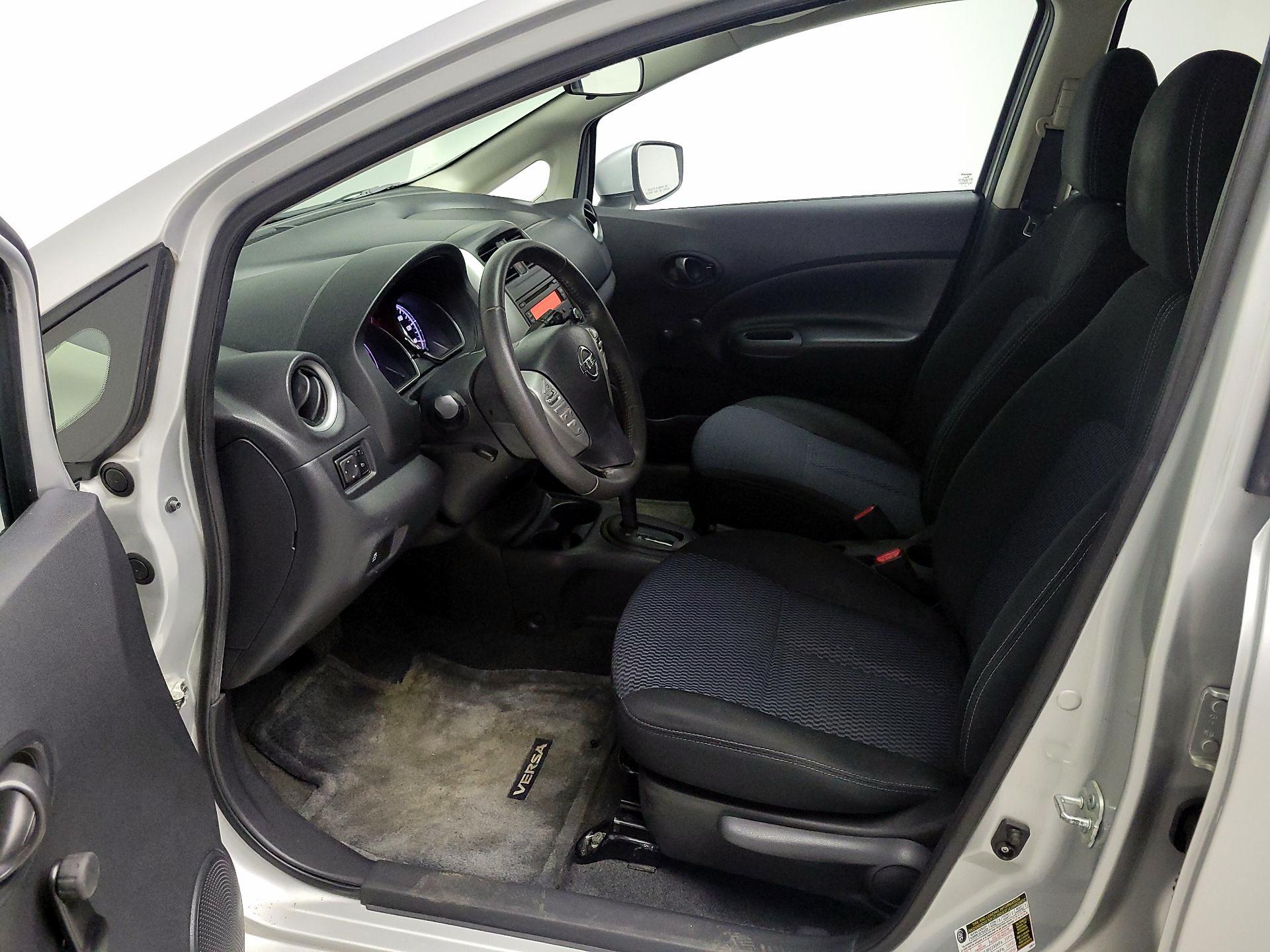 Thumbnail: 2015 Nissan Versa Note - 11