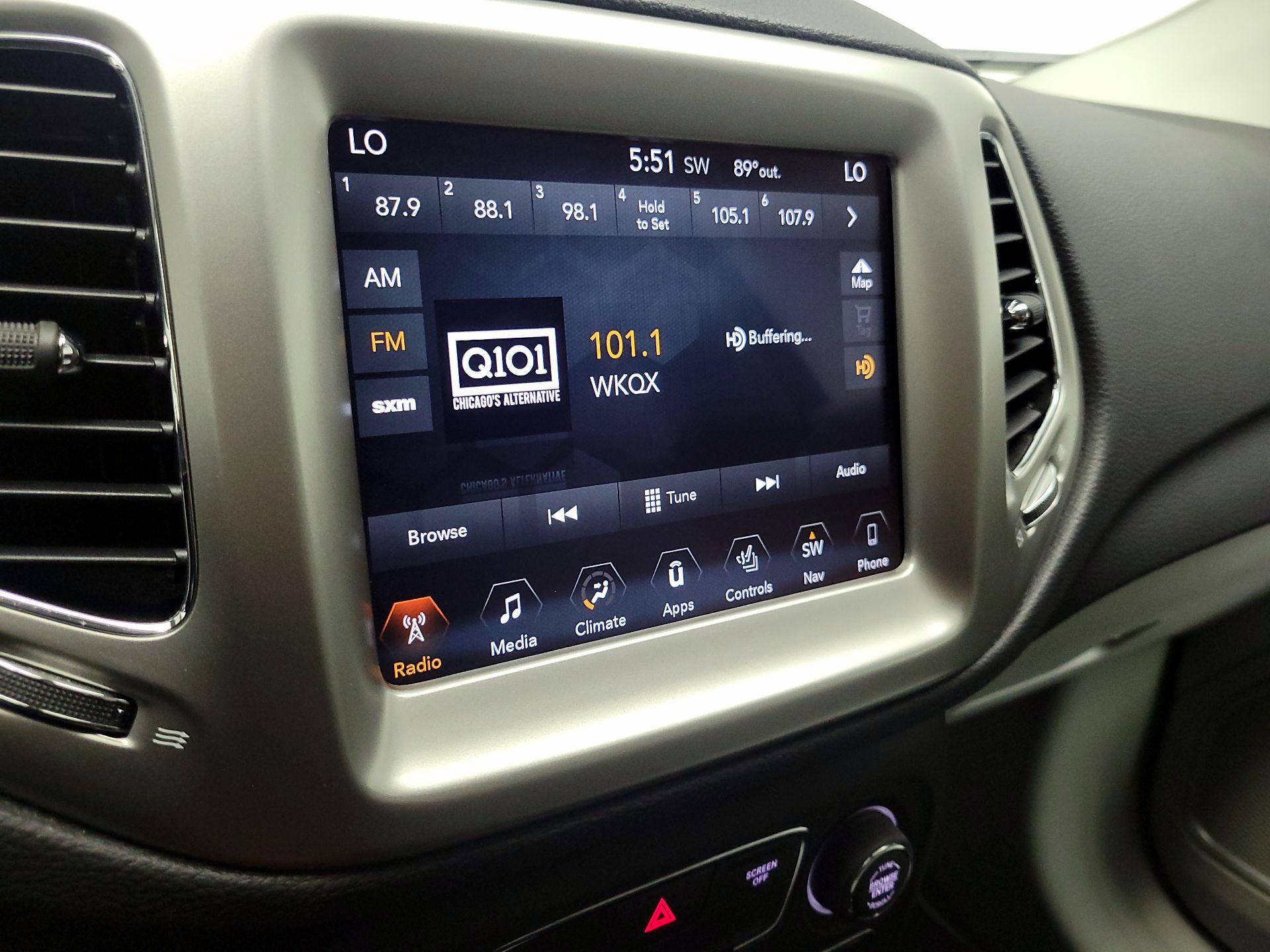 Thumbnail: 2018 Jeep Compass - 16