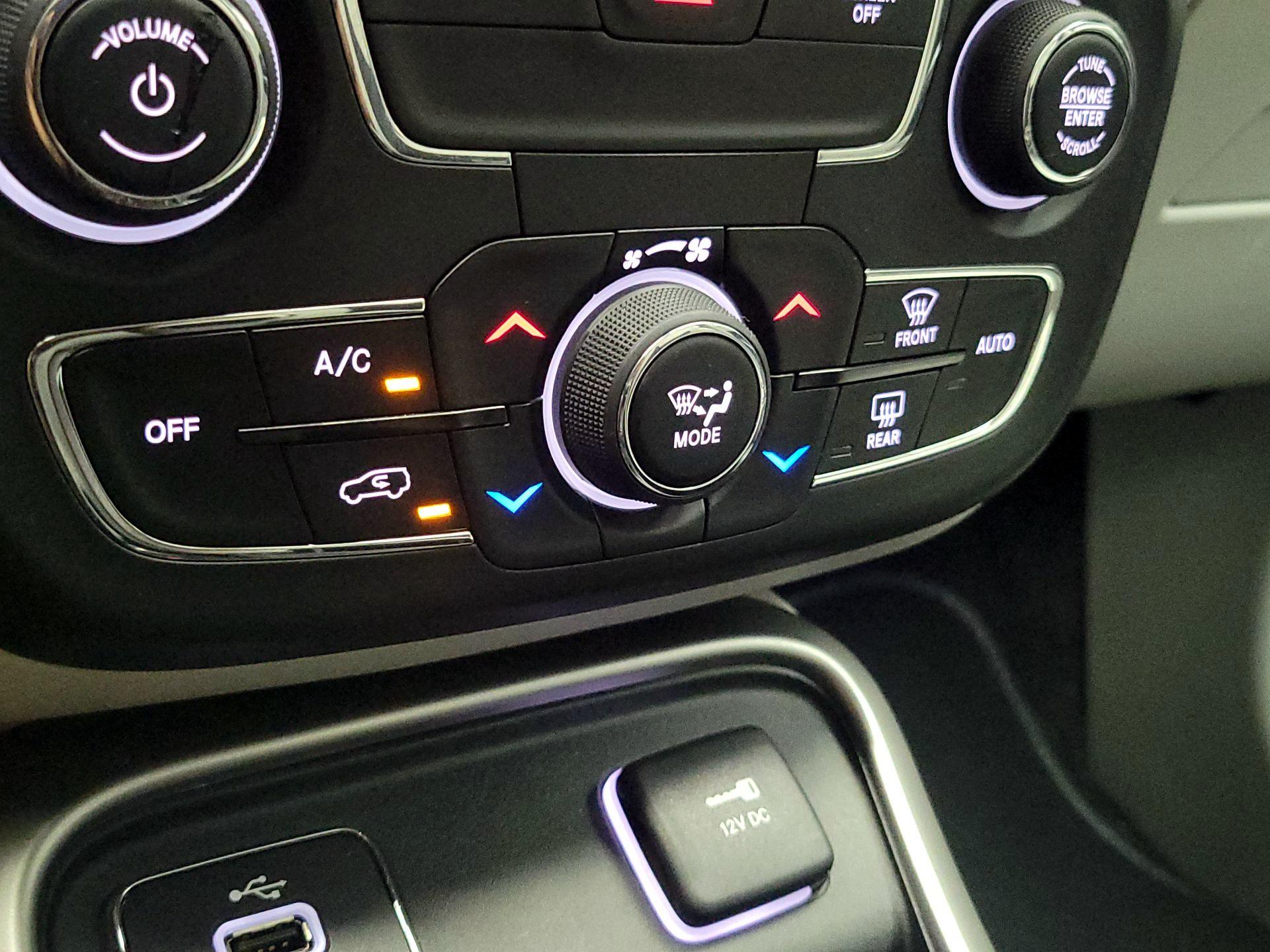 Thumbnail: 2018 Jeep Compass - 17