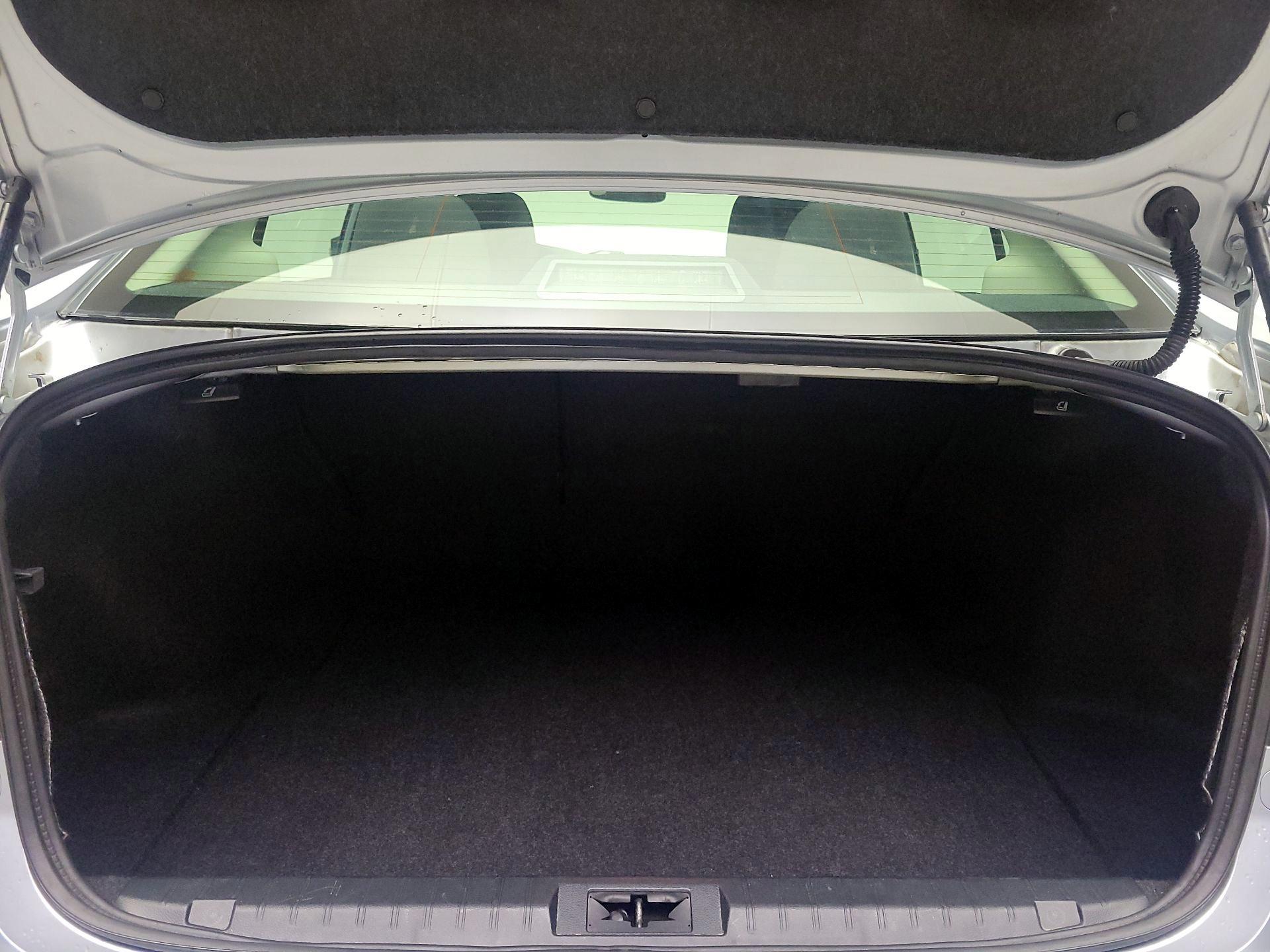 Thumbnail: 2016 Subaru Legacy - 20