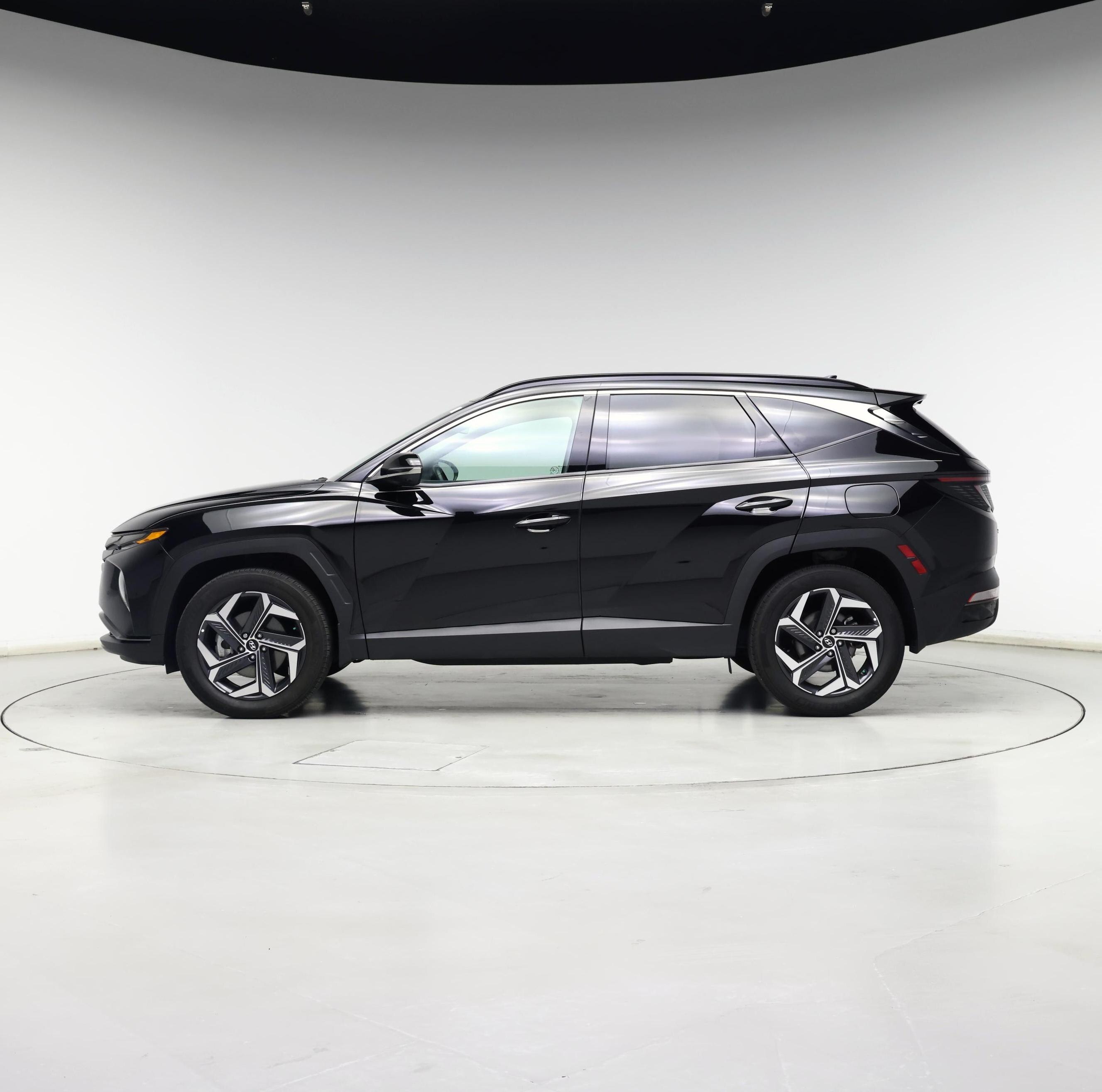 Thumbnail: 2023 Hyundai Tucson - 3