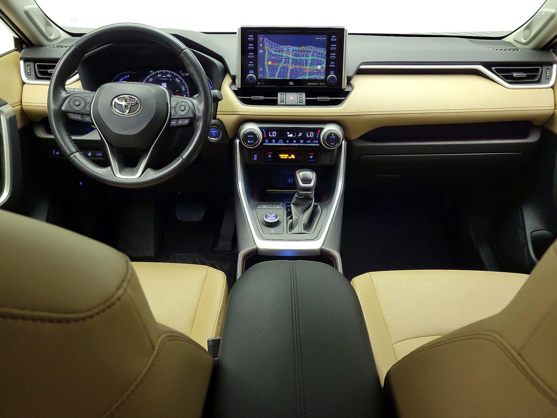 Thumbnail: 2019 Toyota RAV4 - 9
