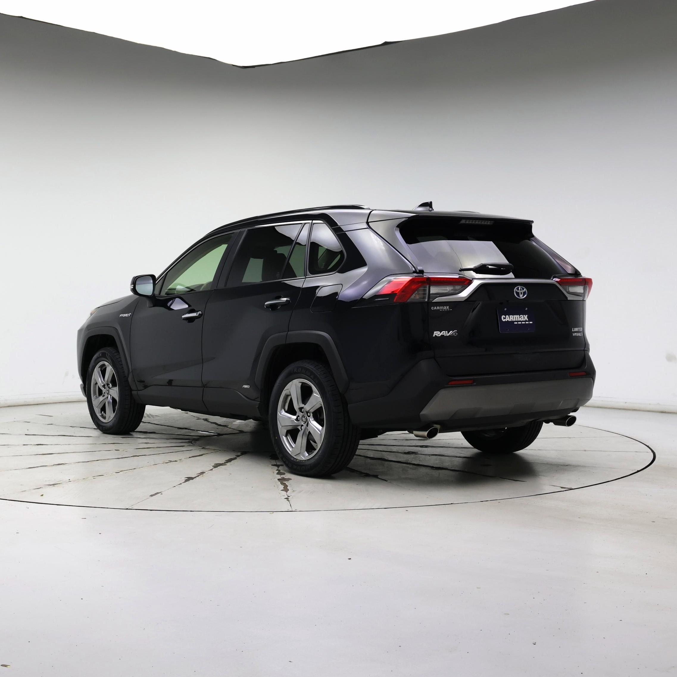 Thumbnail: 2019 Toyota RAV4 - 2
