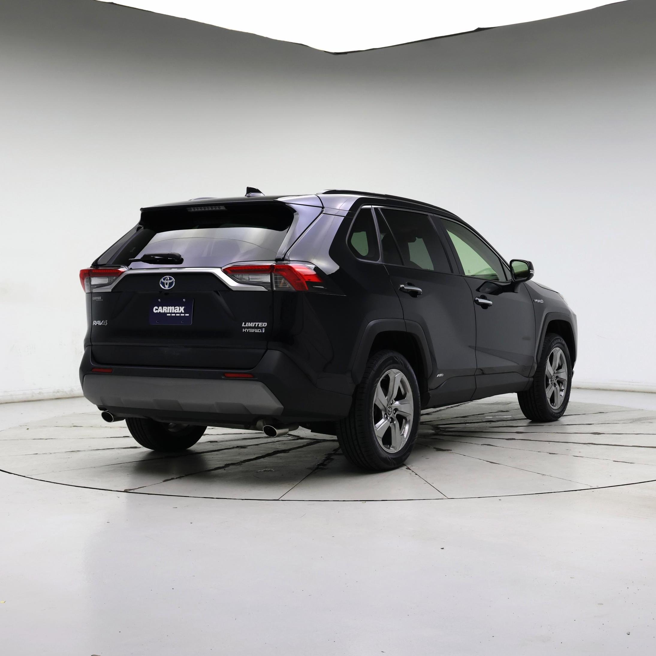 Thumbnail: 2019 Toyota RAV4 - 8