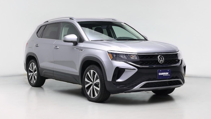 2022 Volkswagen Taos SE Hero Image