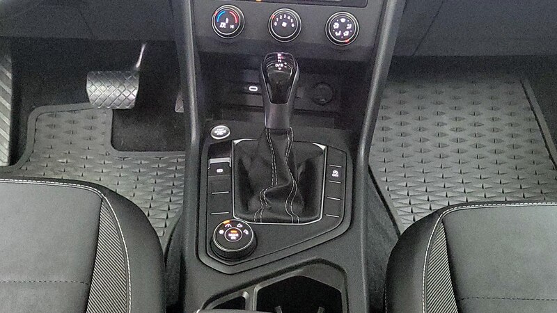 2022 Volkswagen Taos SE 17