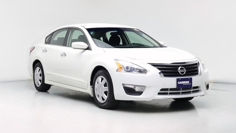 2014 Nissan Altima S Hero Image