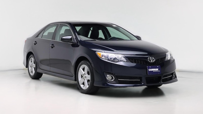 2013 Toyota Camry SE Hero Image